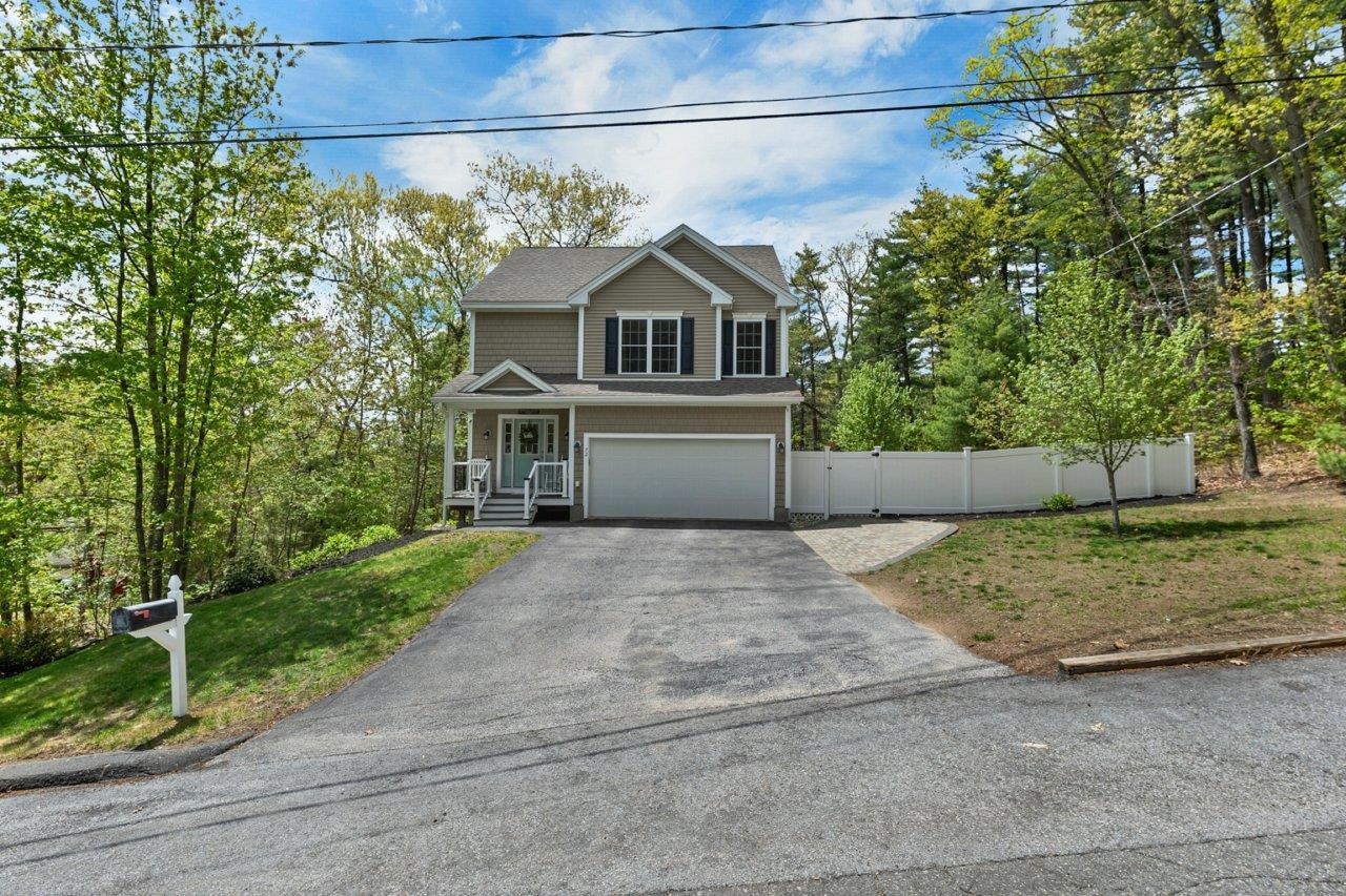 72 Circuit St, Manchester, NH 03103
