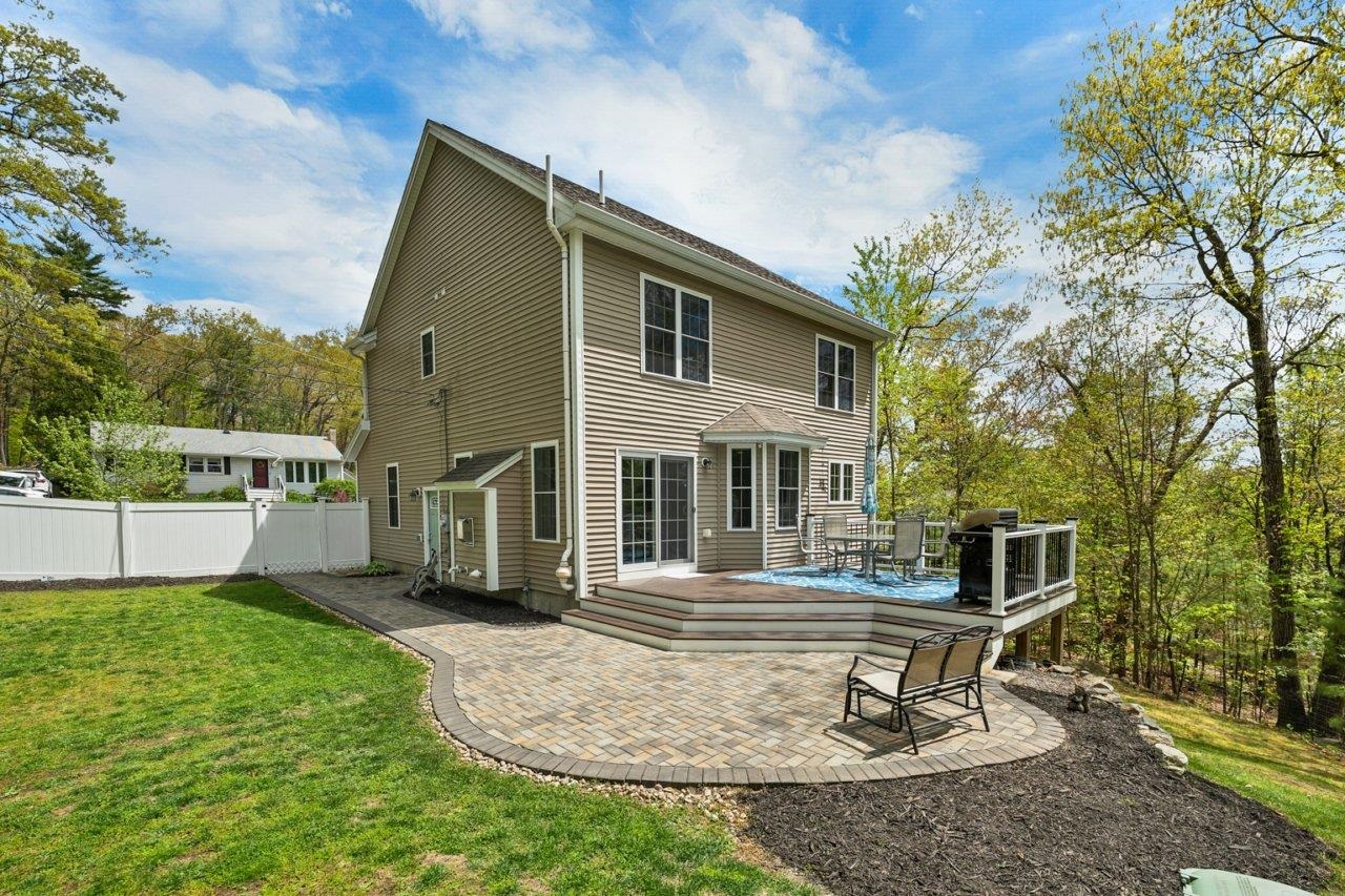 72 Circuit St, Manchester, NH 03103