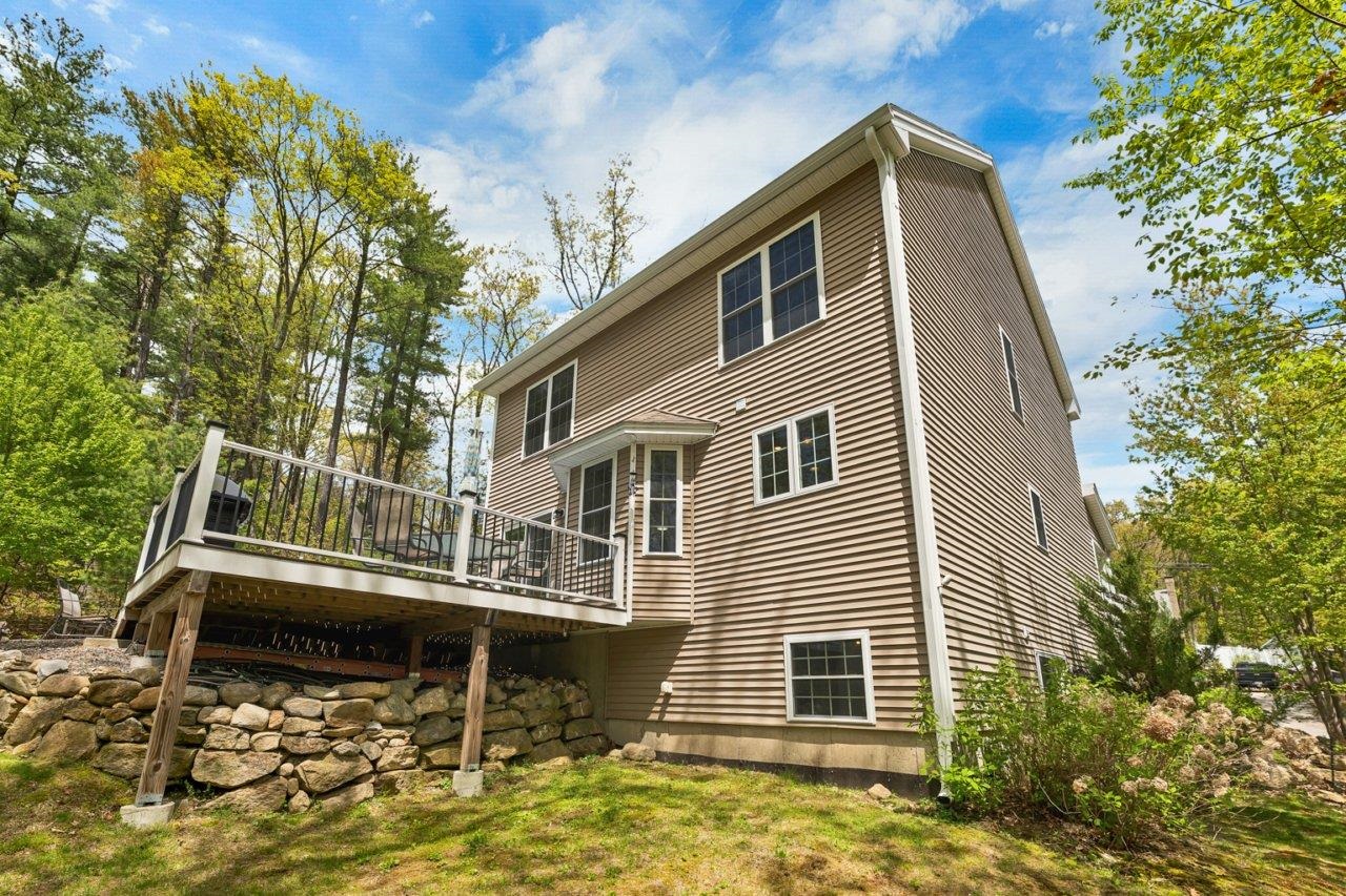 72 Circuit St, Manchester, NH 03103