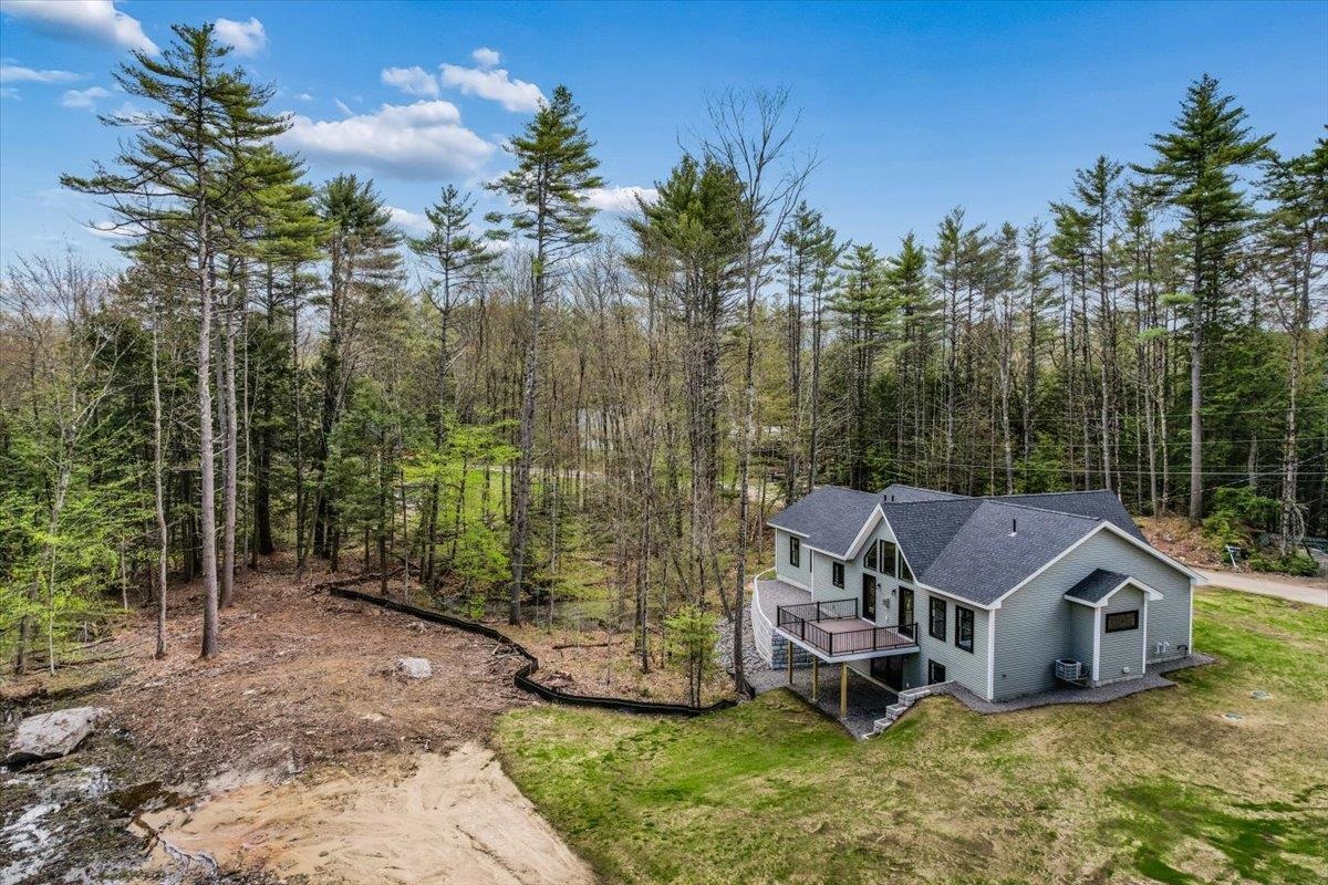 24 Smoke Rise Rd, New Hampton, NH 03256