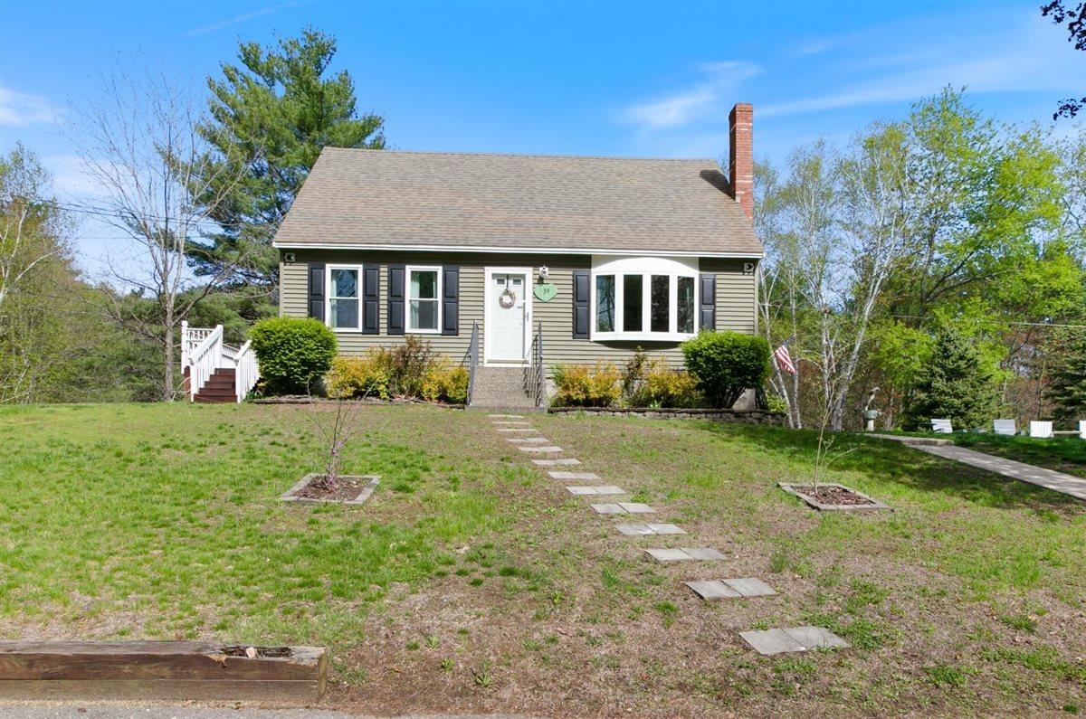 39 Prescott Rd, Raymond, NH 03077