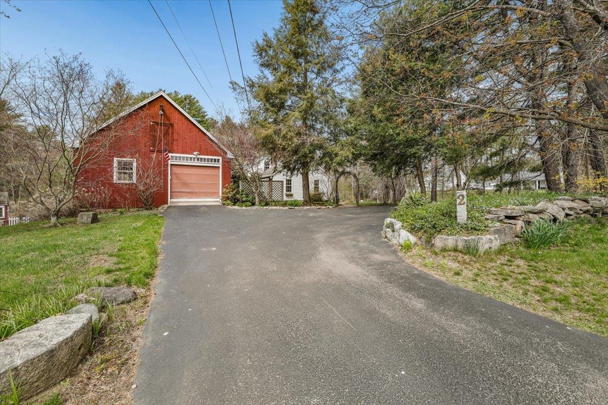 2 Mack Hill Rd, Amherst, NH 03031