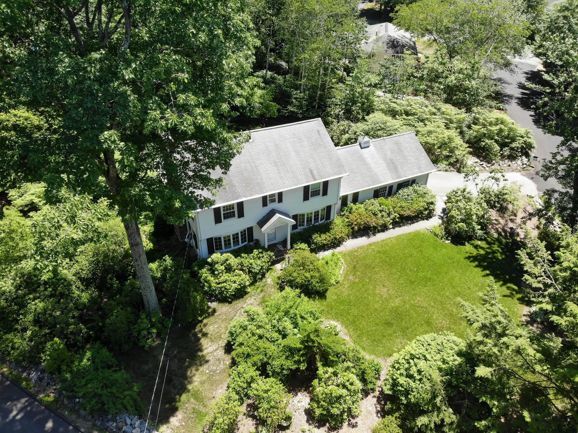 16 Marlowe Rd, Nashua, NH 03062