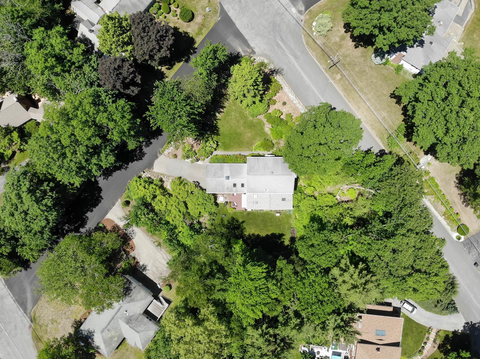 16 Marlowe Rd, Nashua, NH 03062