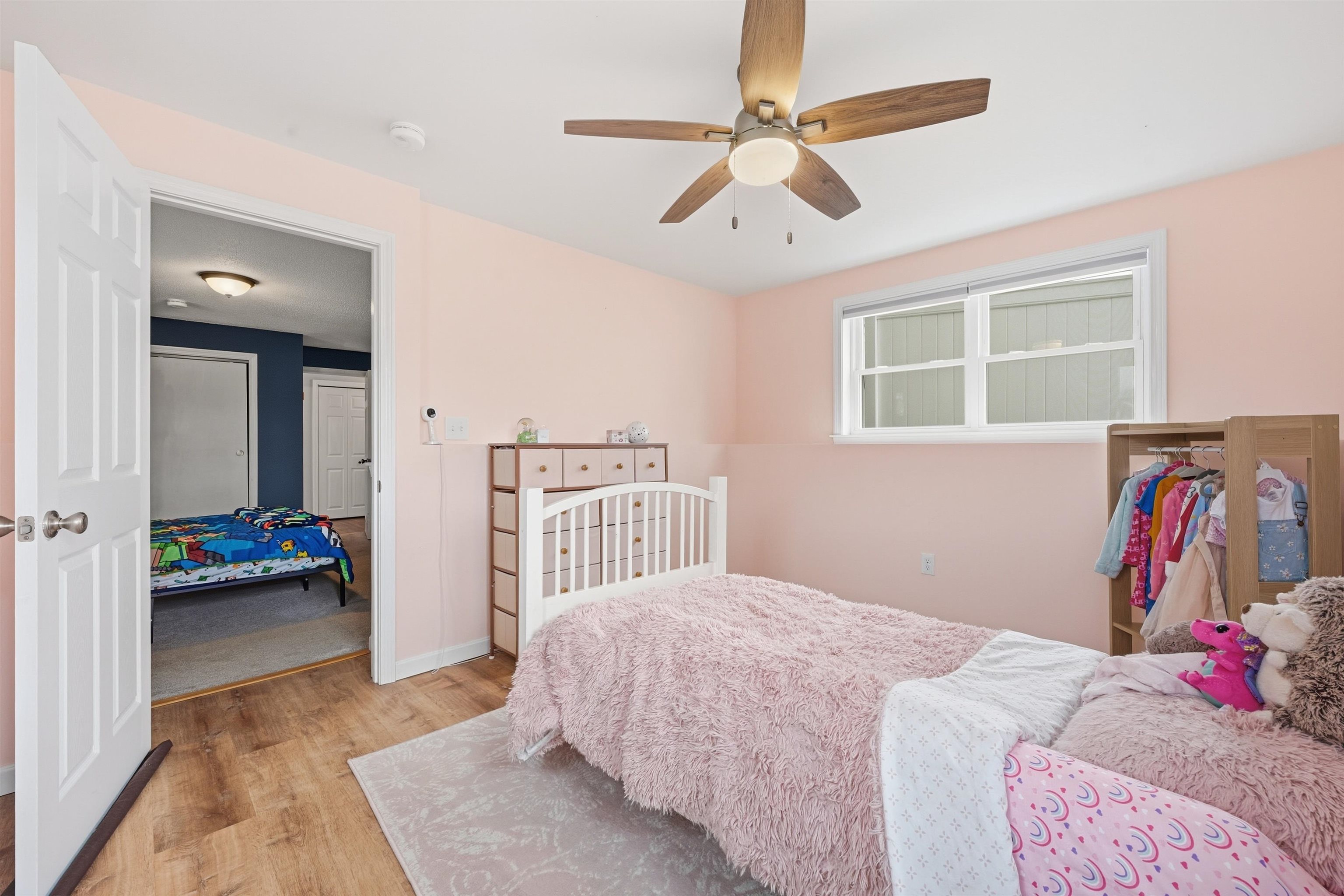 1 Matthew Dr, Derry, NH 03038