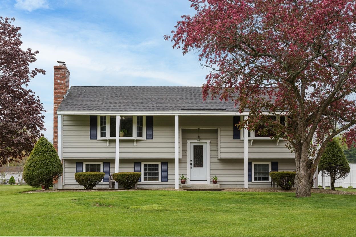 6 Kemo Cir, Litchfield, NH 03052