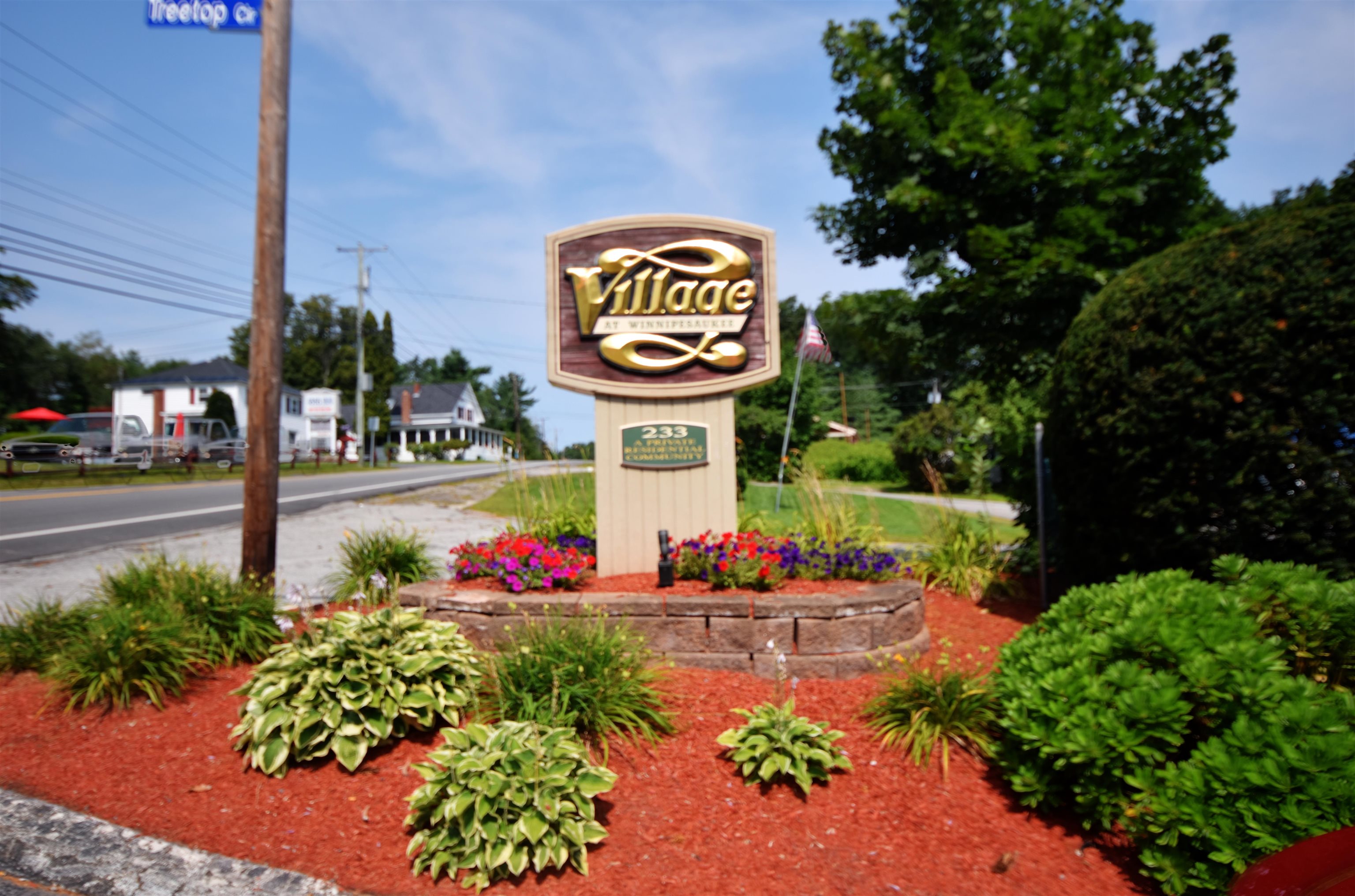 41 Treetop Cir, Laconia, NH 03246