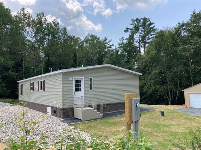 147 Stark Hill Rd, Canaan, NH 03741