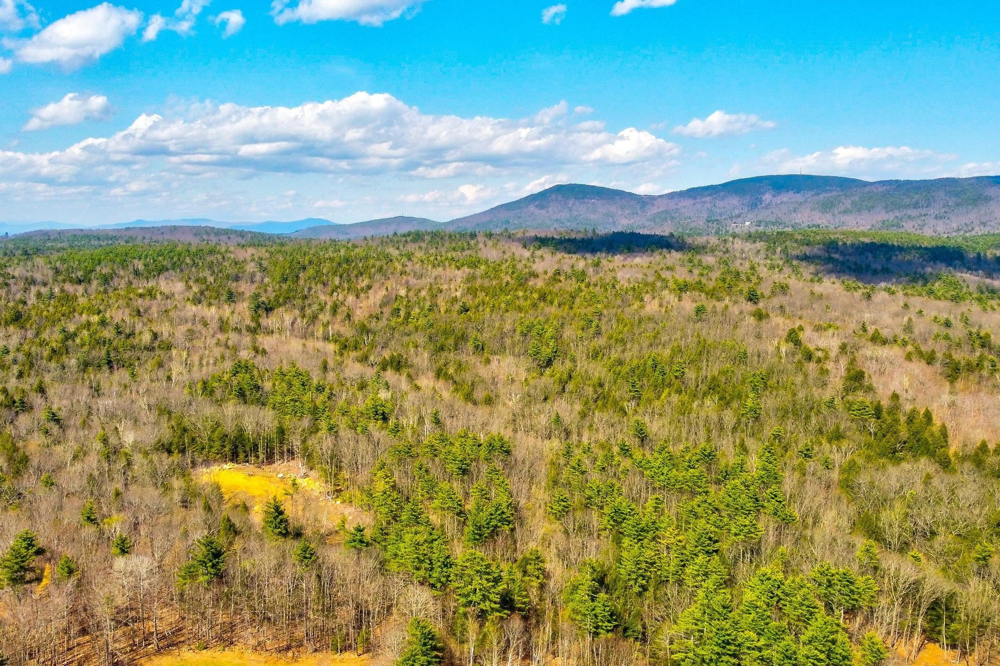207 Durrell Mountain Rd, Belmont, NH 03220