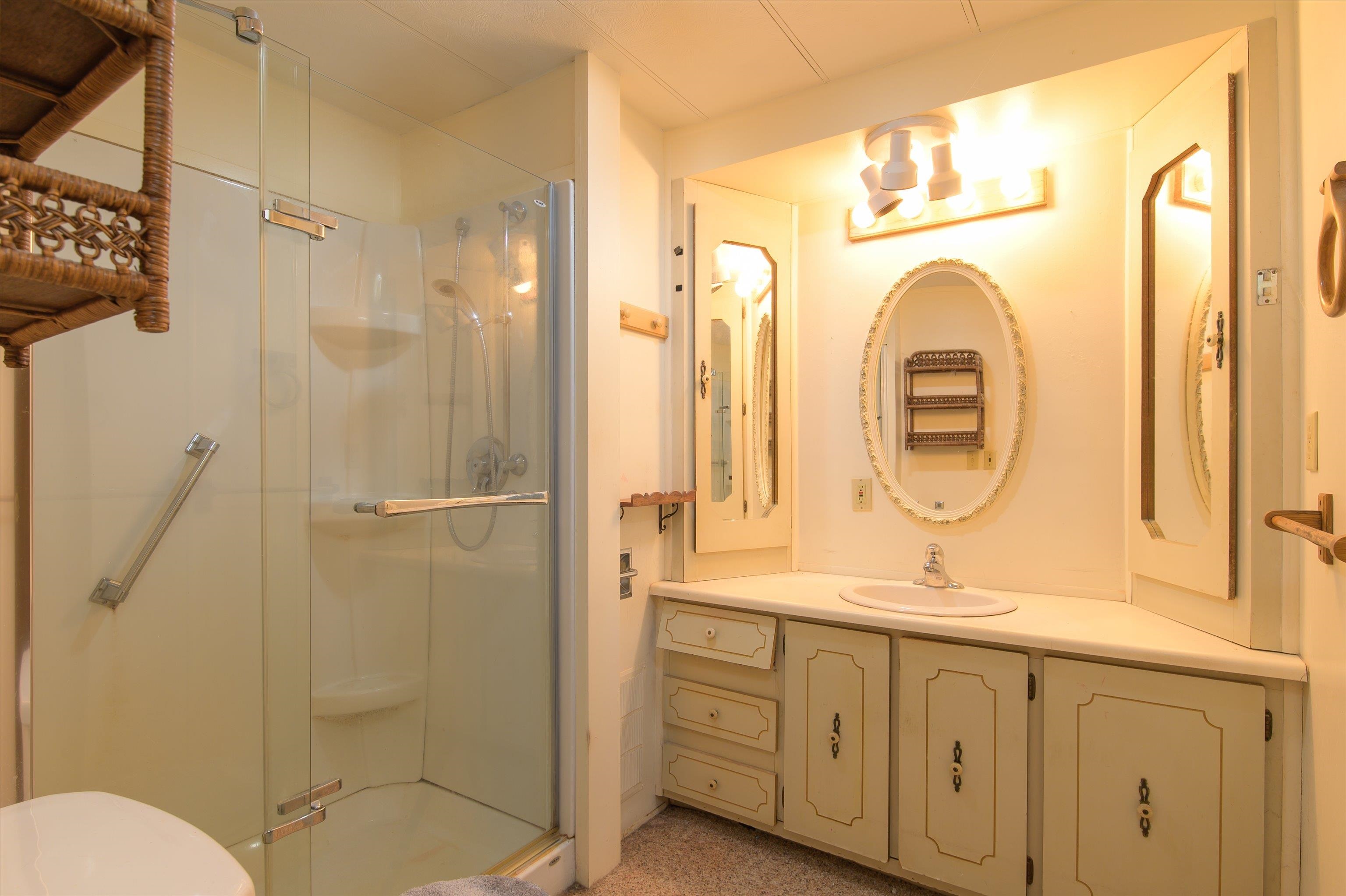 One Bath 25249931
