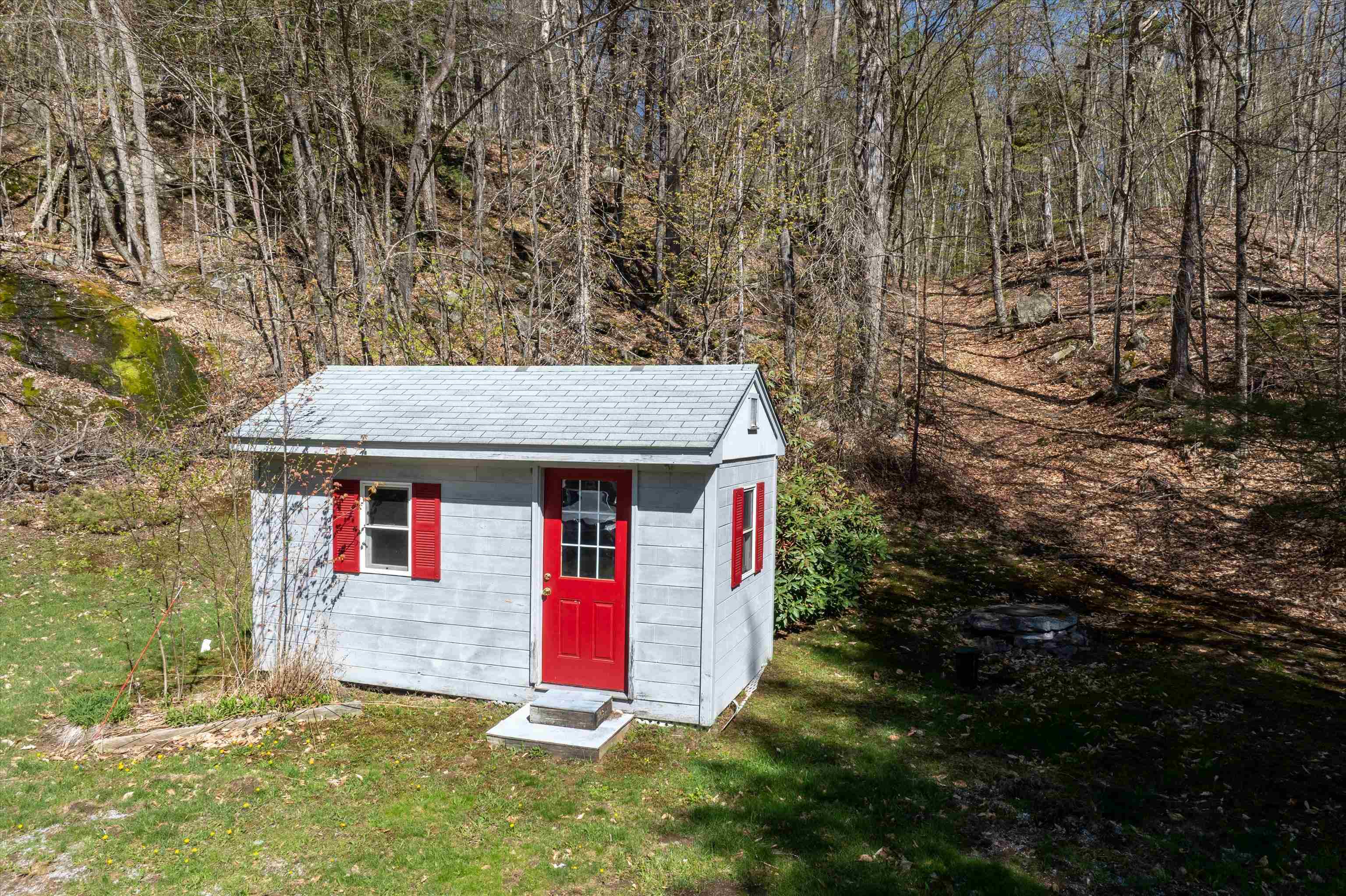 Storage Shed 25249960