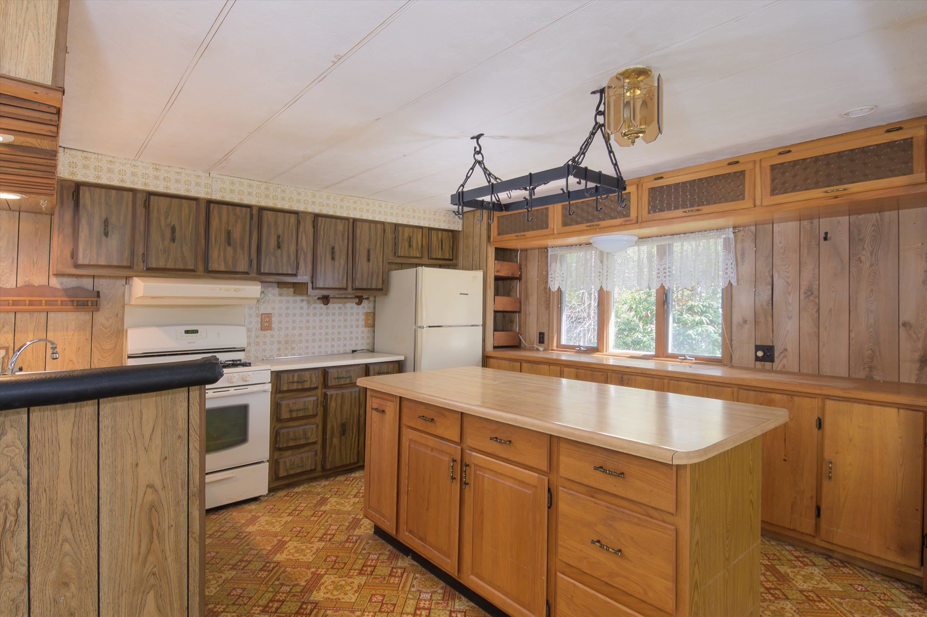 Functional Kitchen 25249907