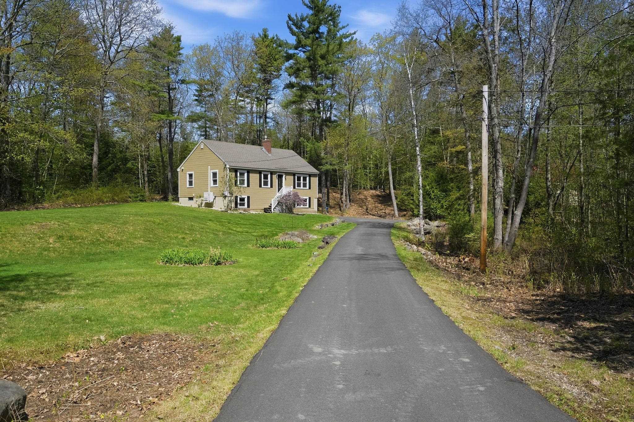 8 Rosewood Dr, Bow, NH 03304