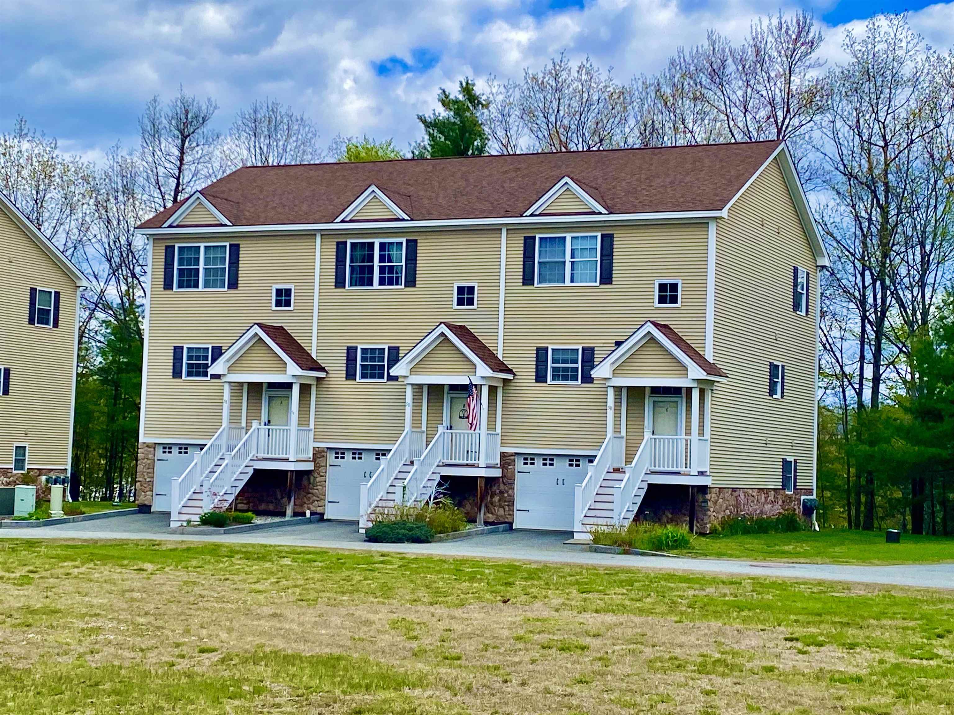 HARTFORD VT&nbsp;Condo for sale $$398,000 | $184 per sq.ft.