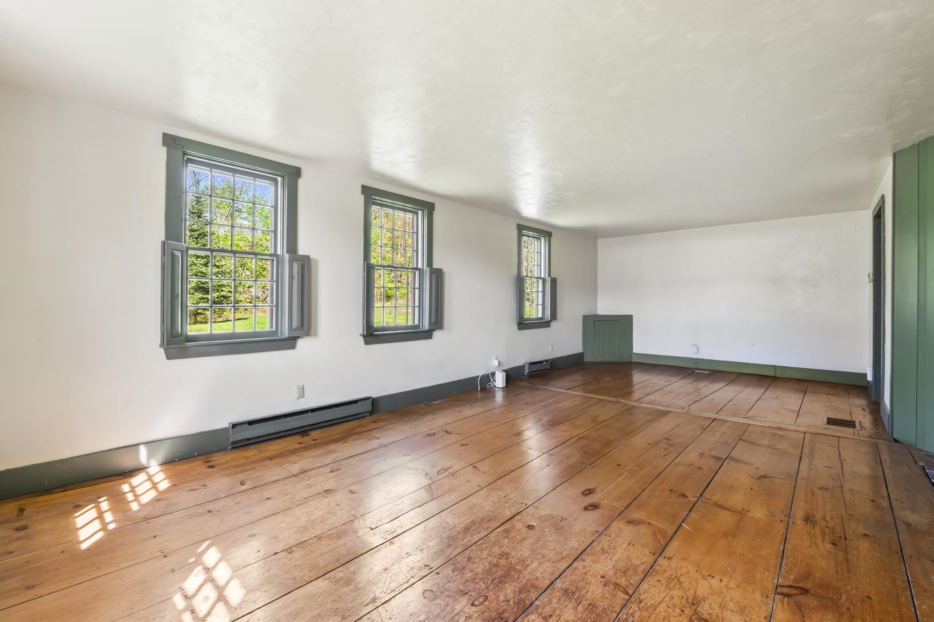 2 Otis Rd, Somersworth, NH 03878