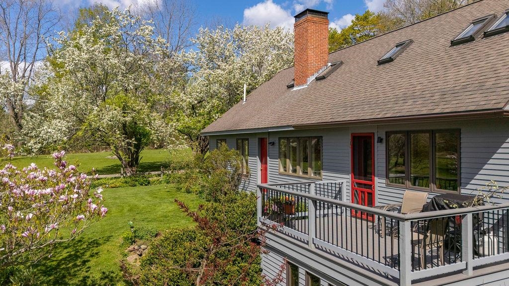 1459 South Rd, Hopkinton, NH 03229