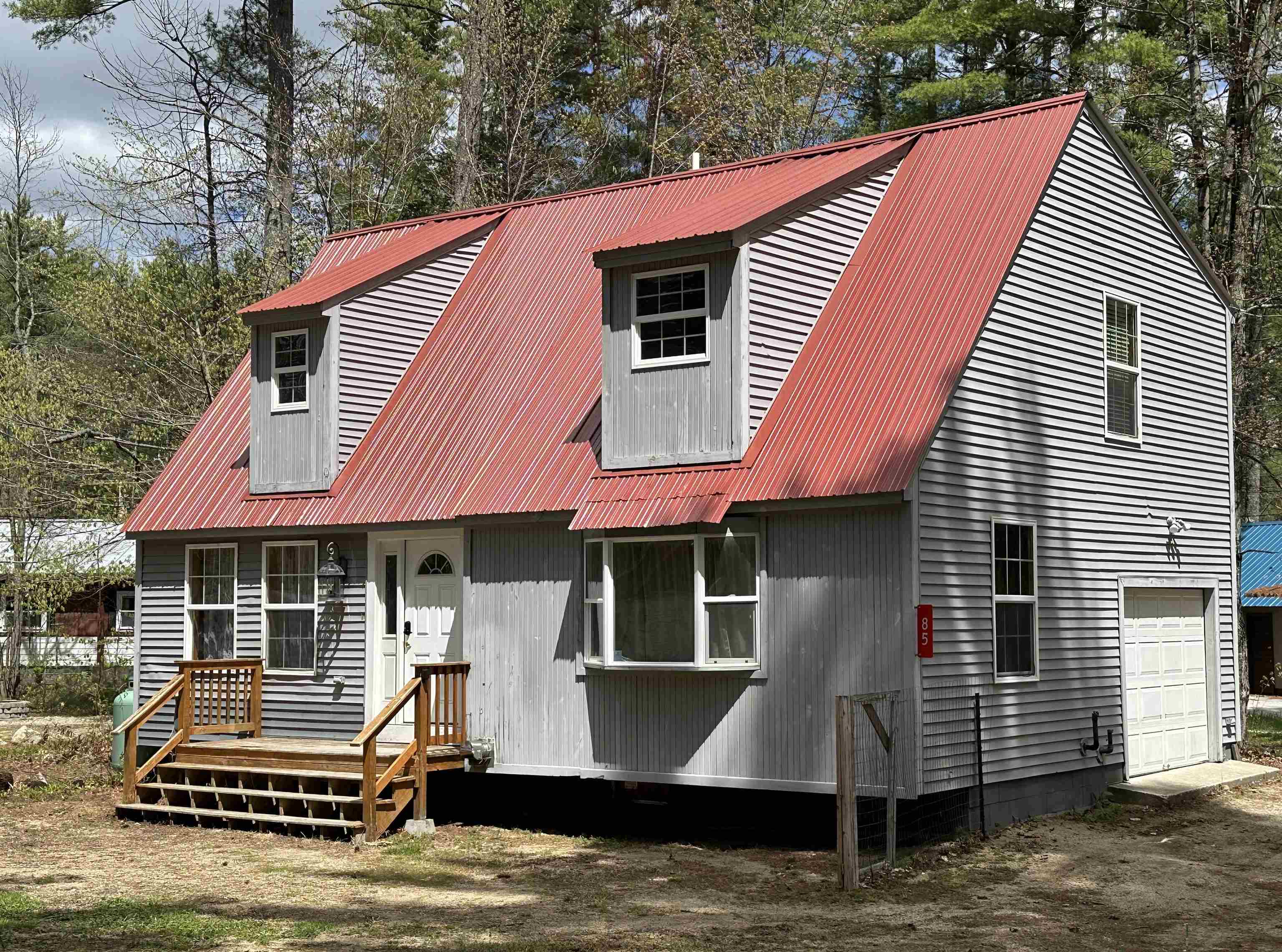 85 Elliott Ln, Tamworth, NH 03886