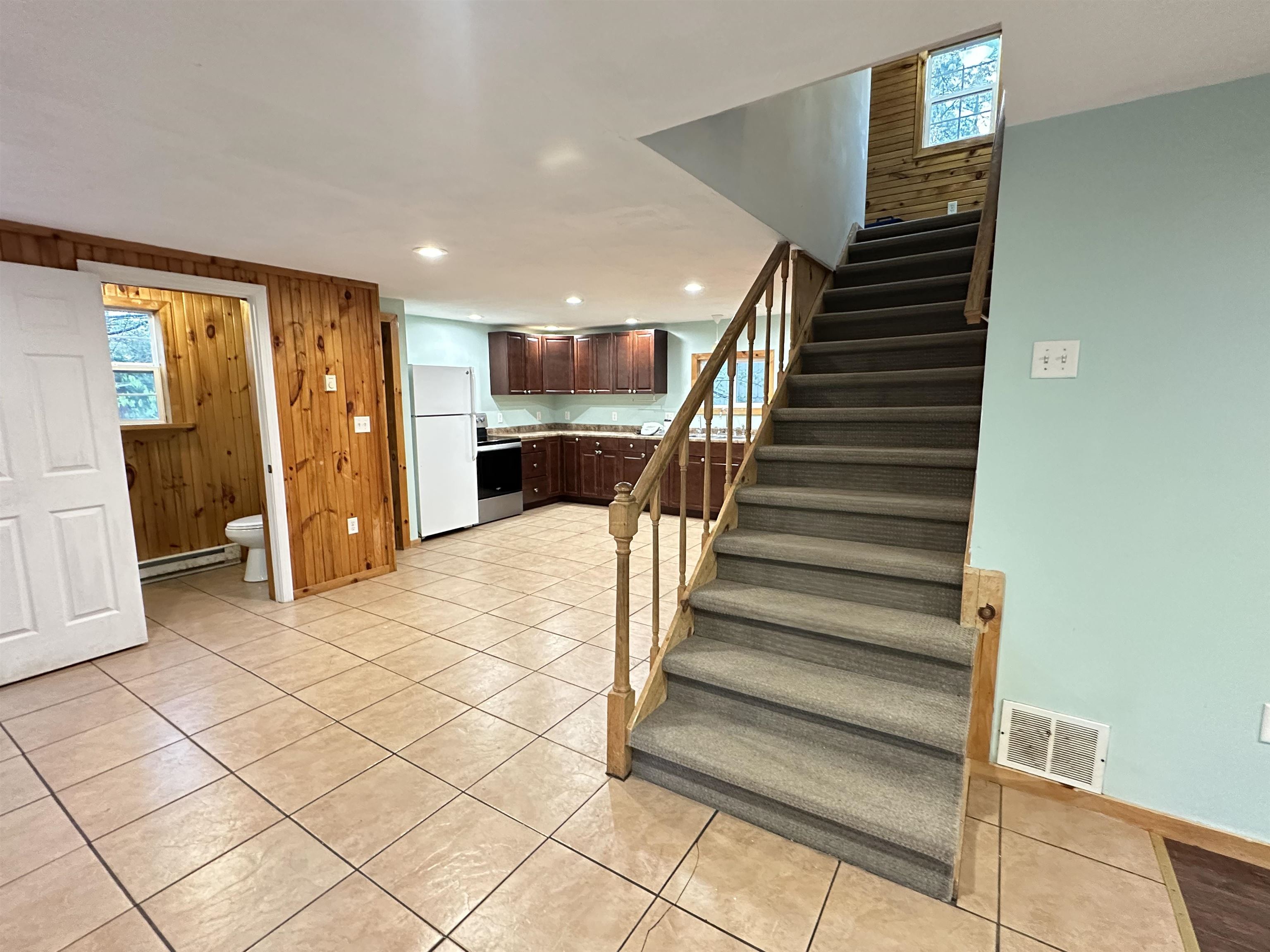 85 Elliott Ln, Tamworth, NH 03886