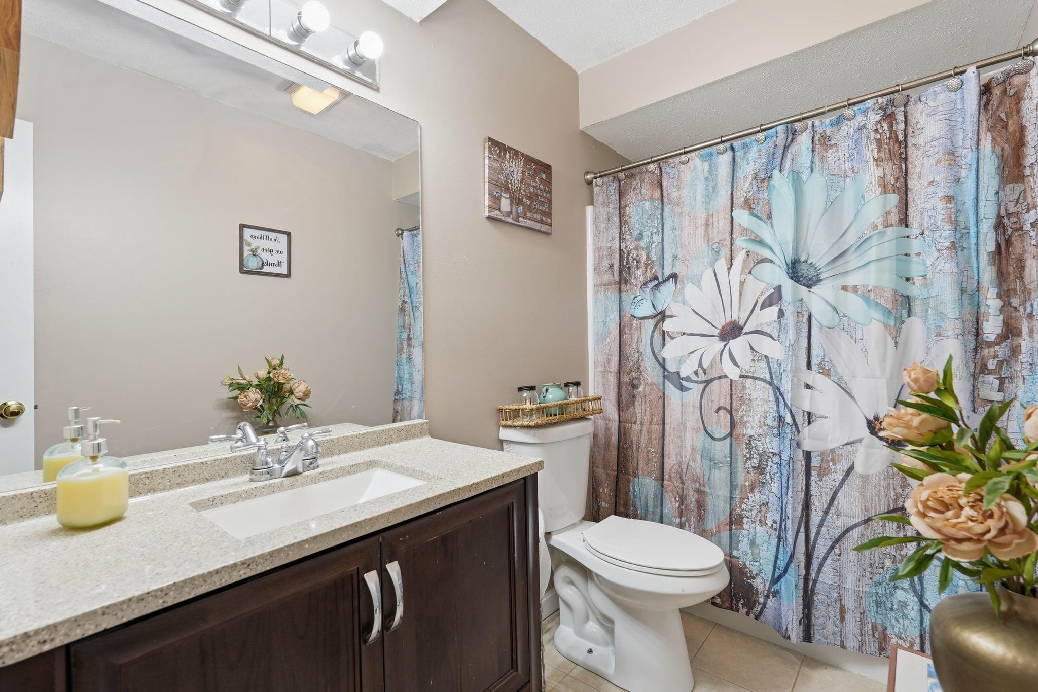 15 Walnut Cir, Merrimack, NH 03054