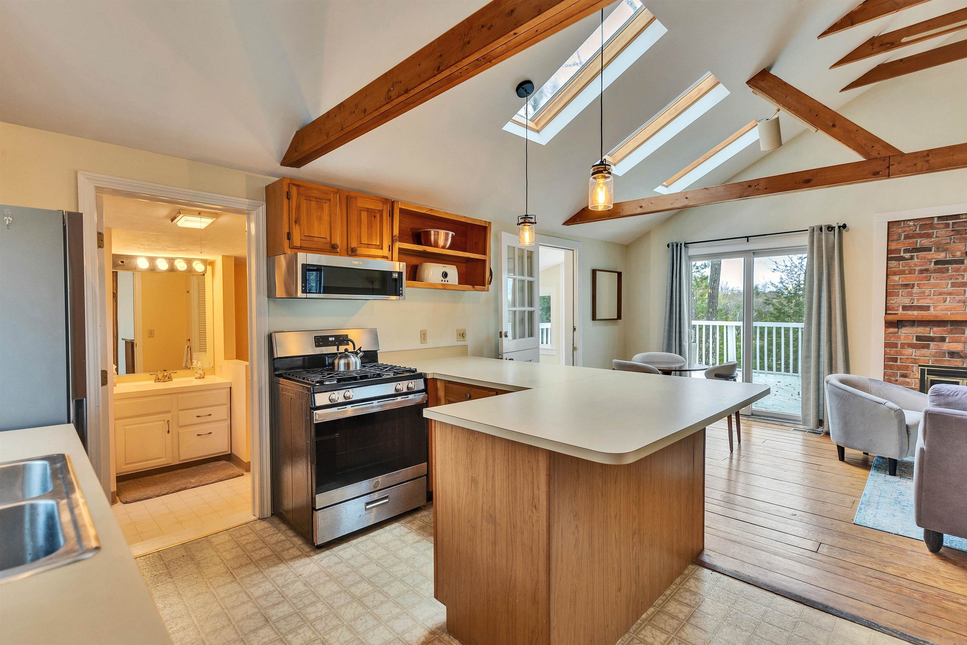 90 Collins Pond Rd, Fitzwilliam, NH 03447