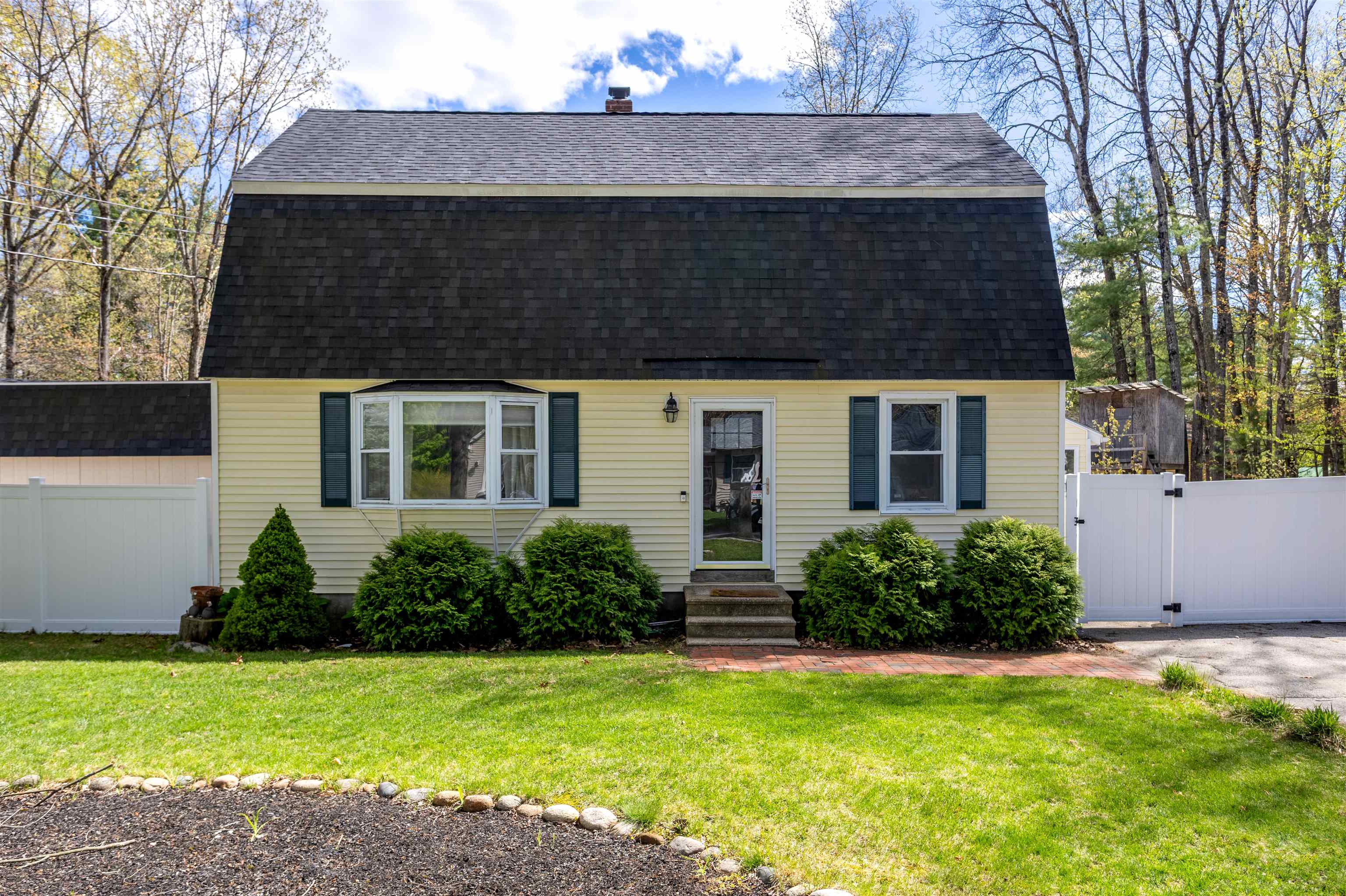 86 Manor Rd, Concord, NH 03303