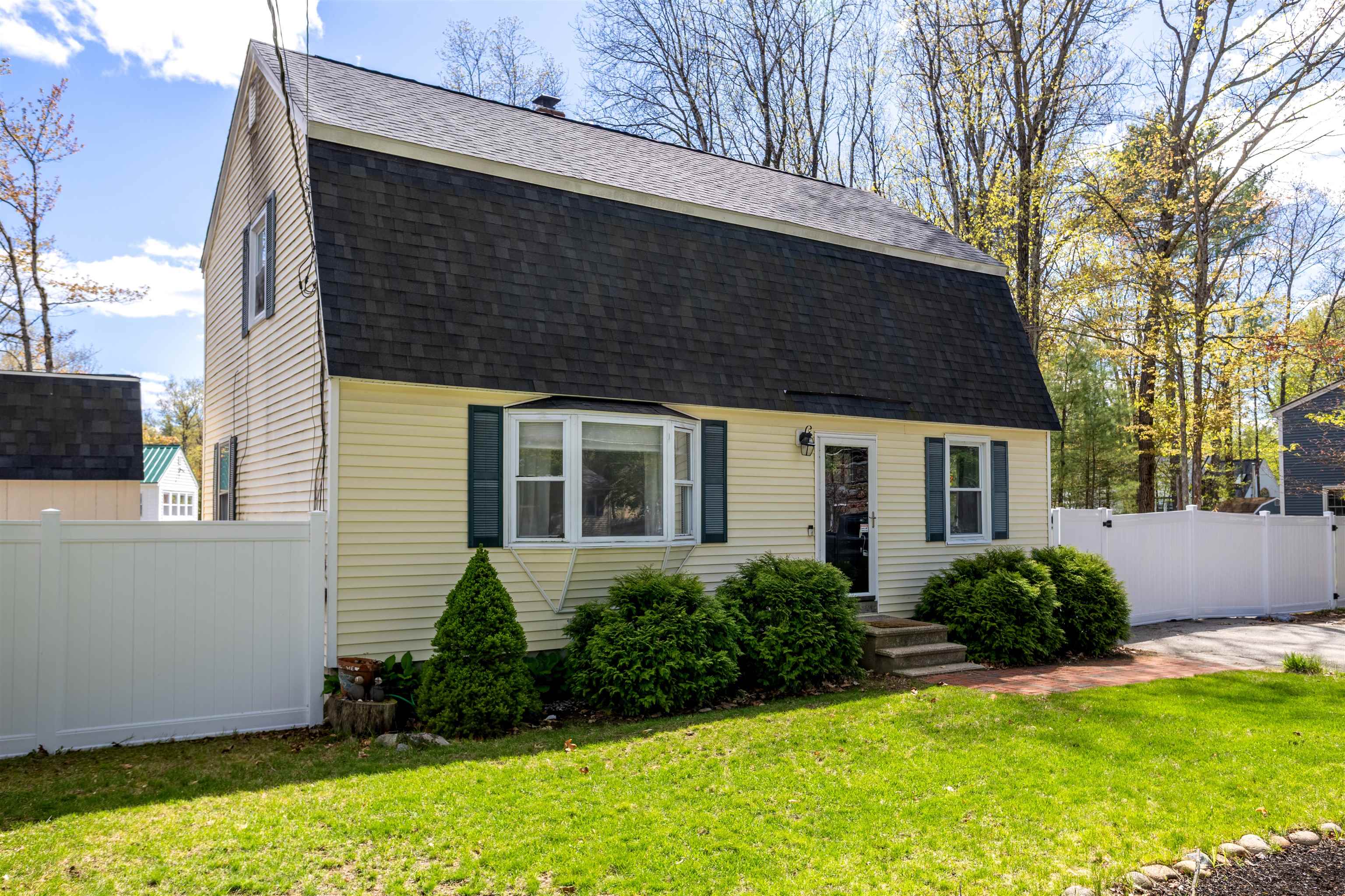 86 Manor Rd, Concord, NH 03303