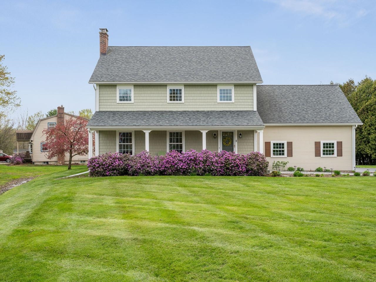 2 Iris Street