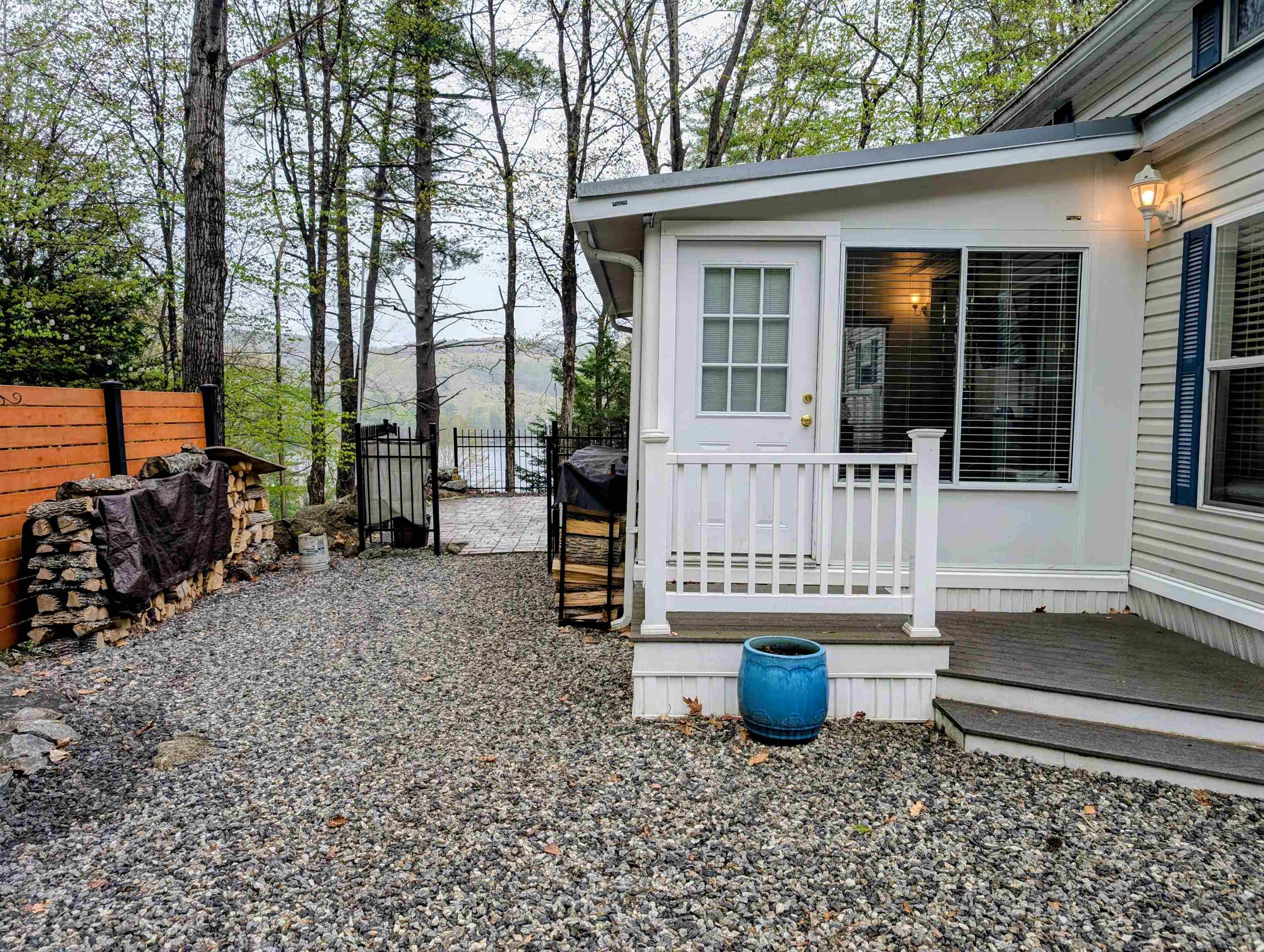 8 Boulders Road — photo 2