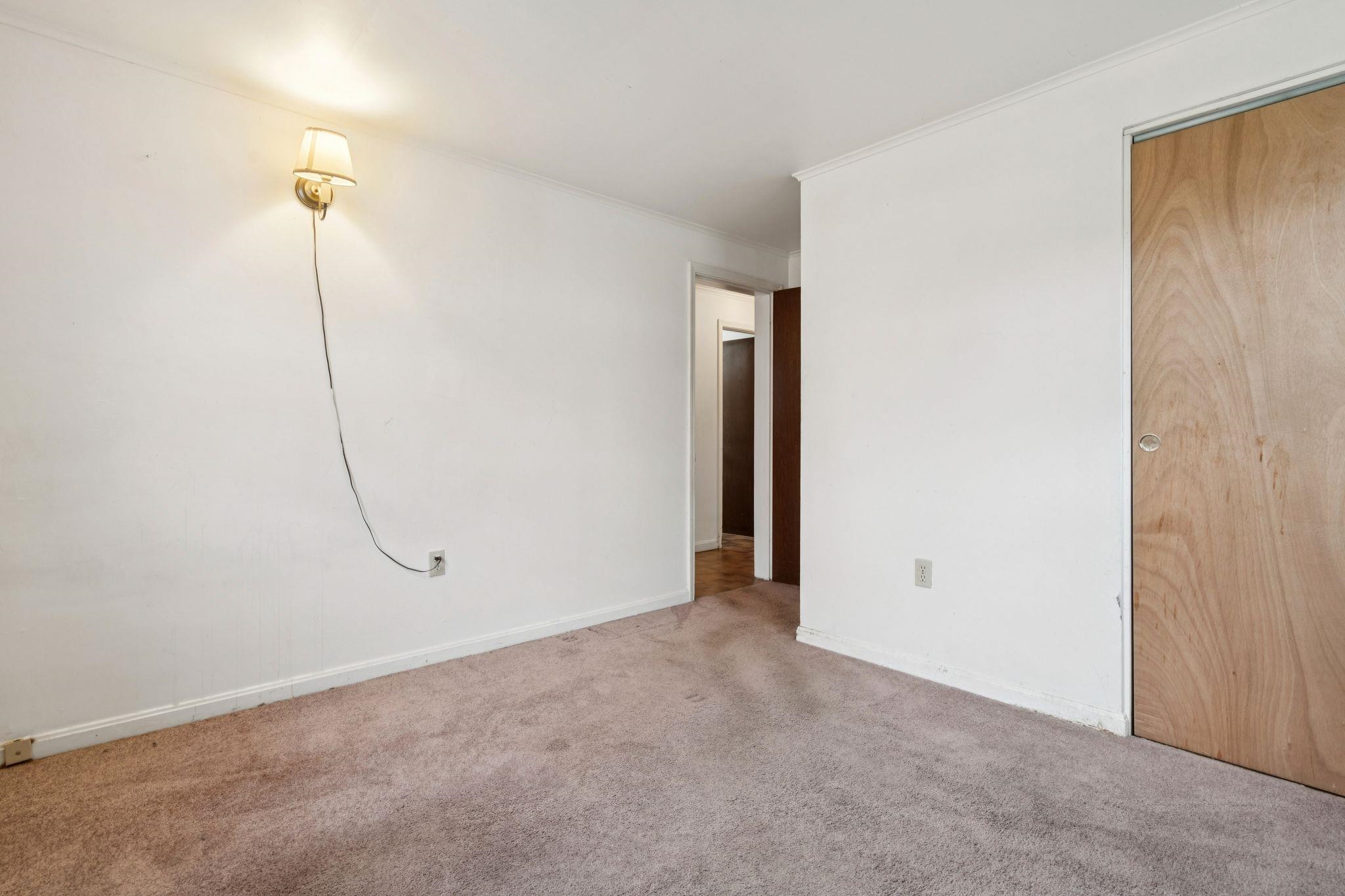 1 Shannon Ct, Newport, NH 03773