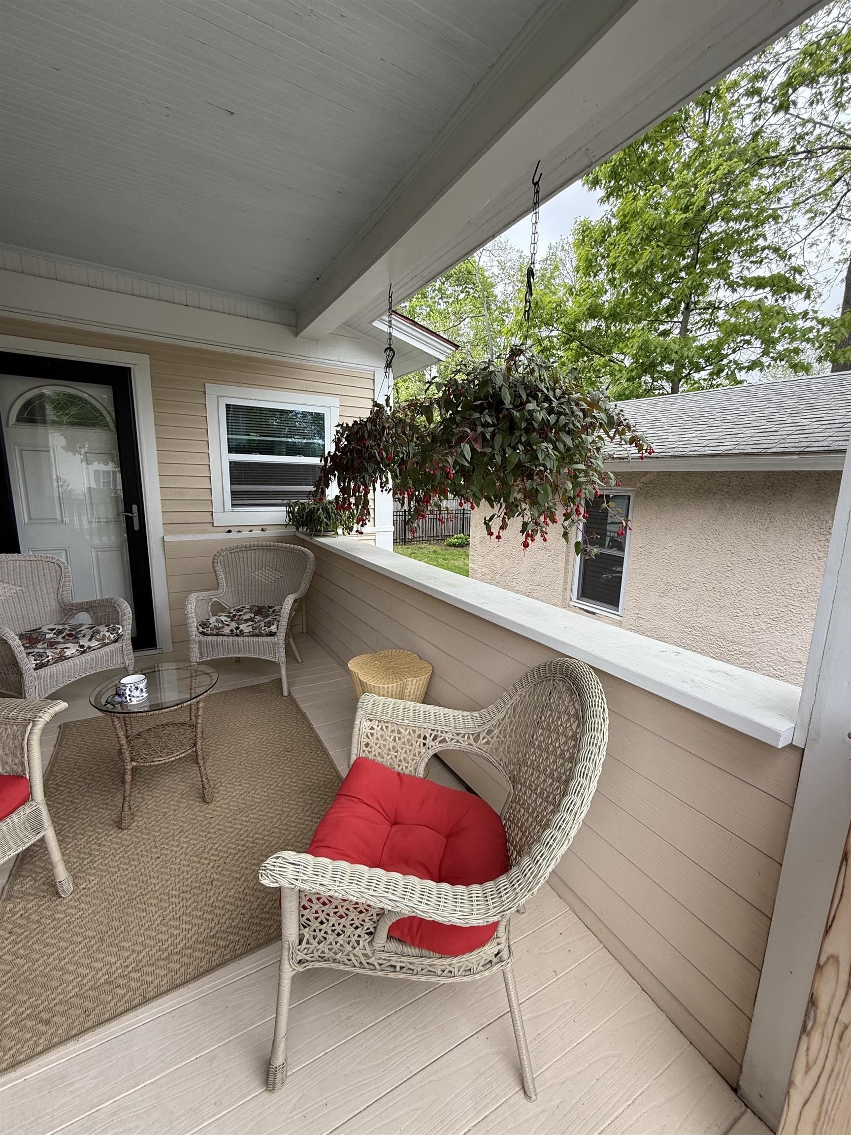 549 West St, Keene, NH 03431