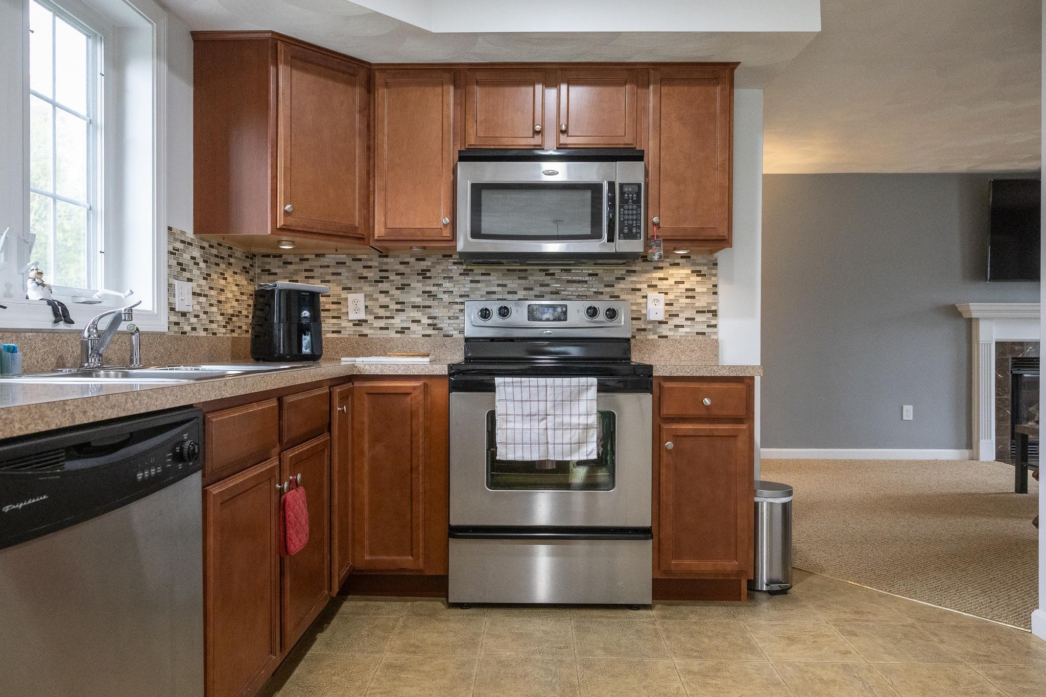 29 Milo Ln, Somersworth, NH 03878