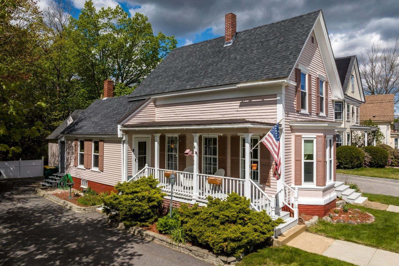 19 Sheridan Ave, Rochester, NH 03867
