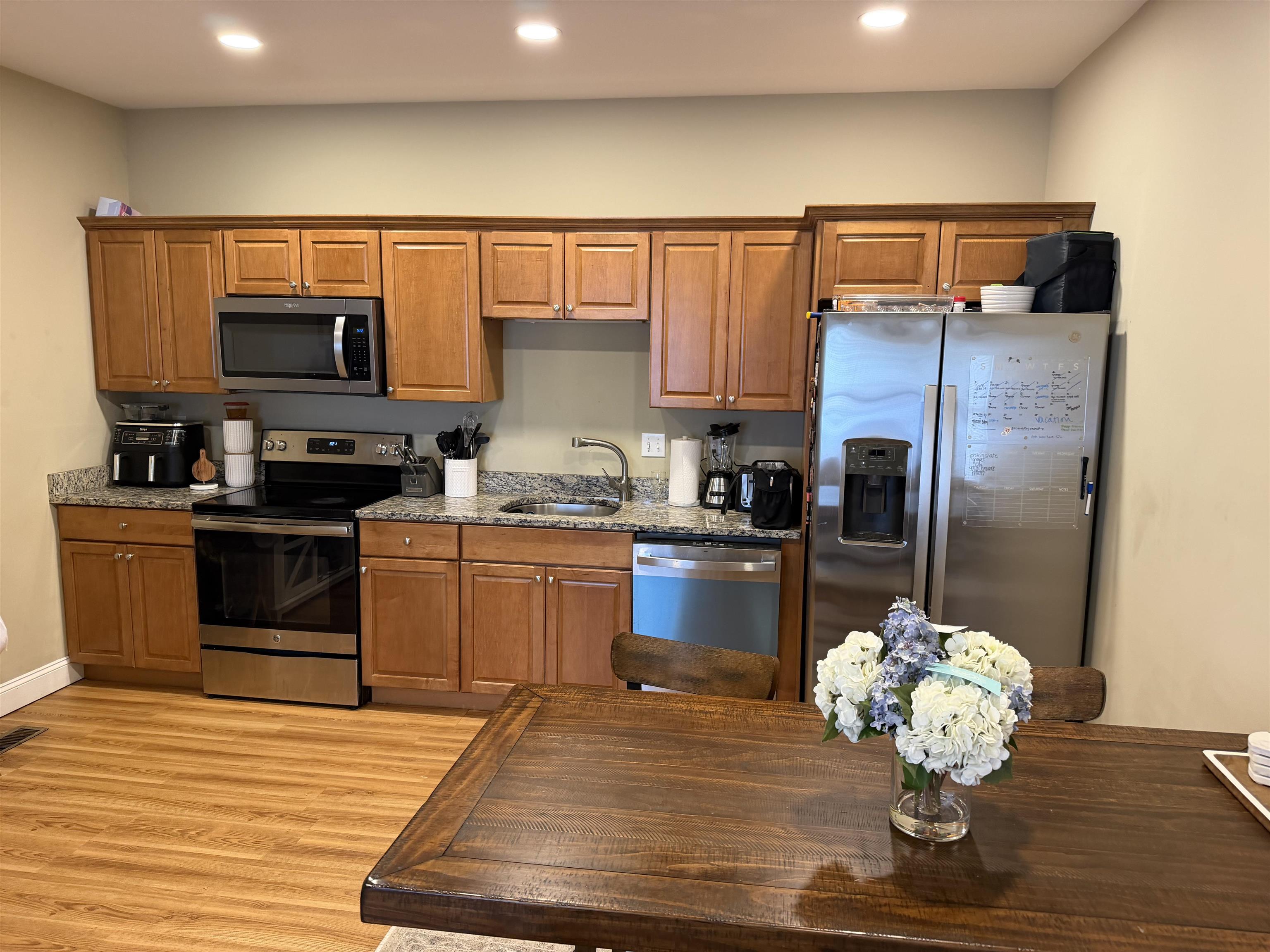 21 East Pearl St, Nashua, NH 03060