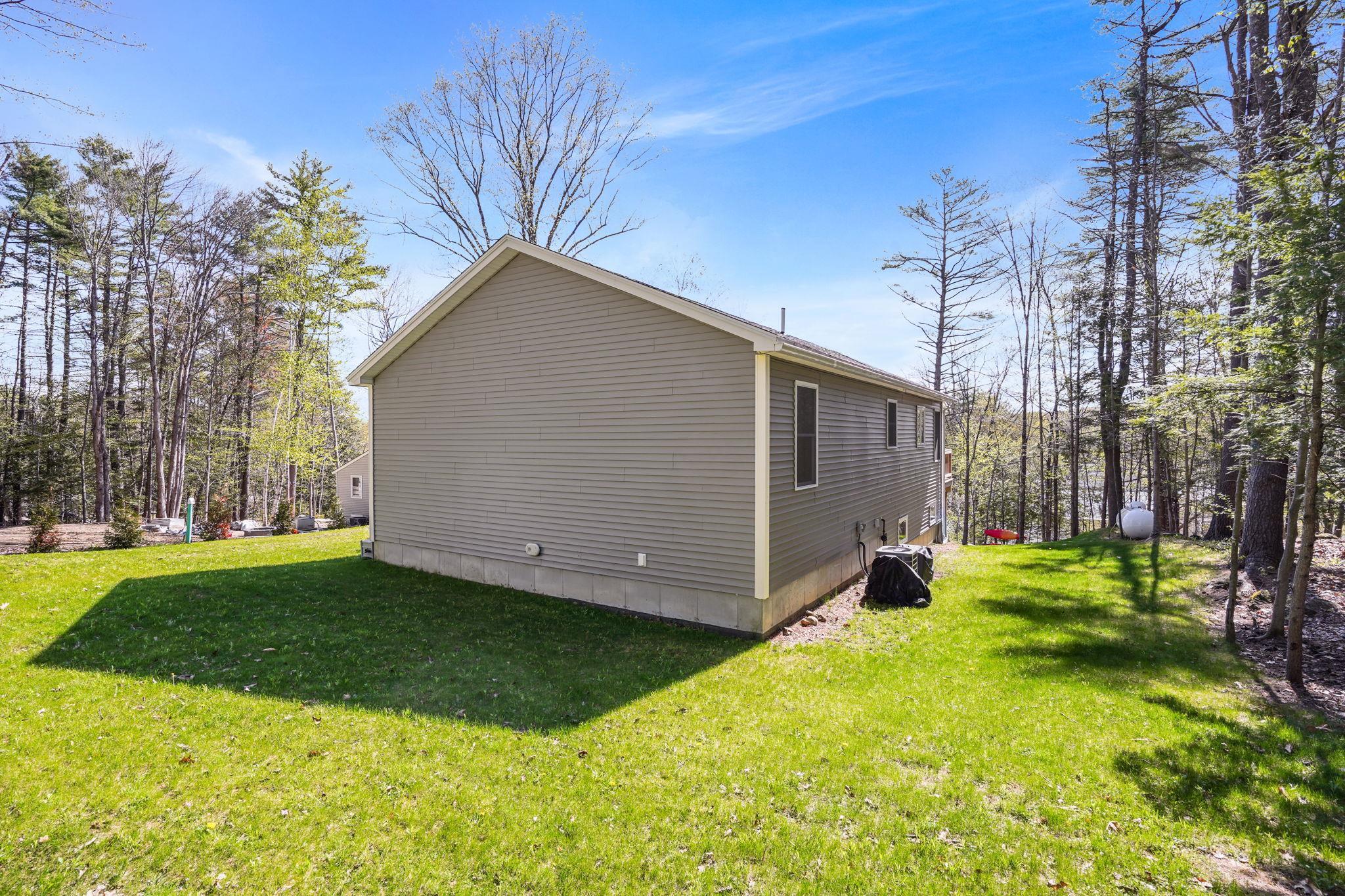 58 Damsite Rd, Barnstead, NH 03225