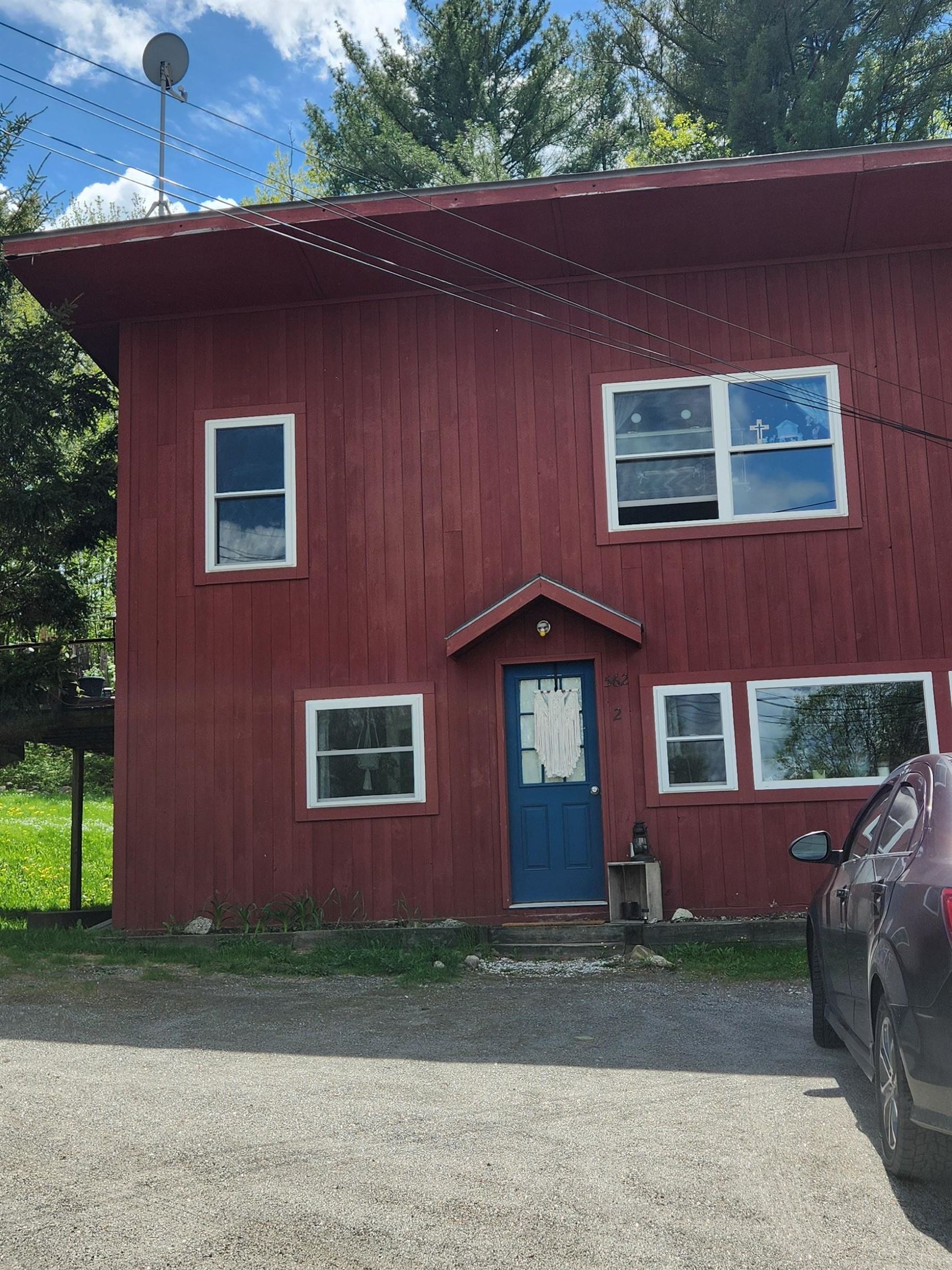 Front Door from Road 25238190