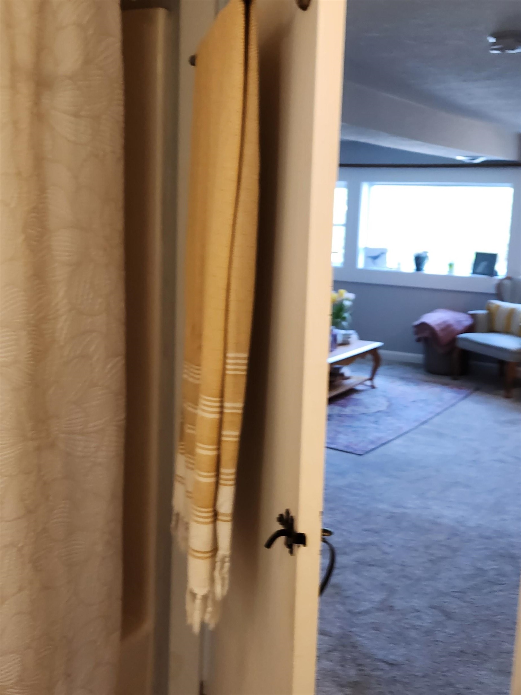 Bathroom 4 25238204
