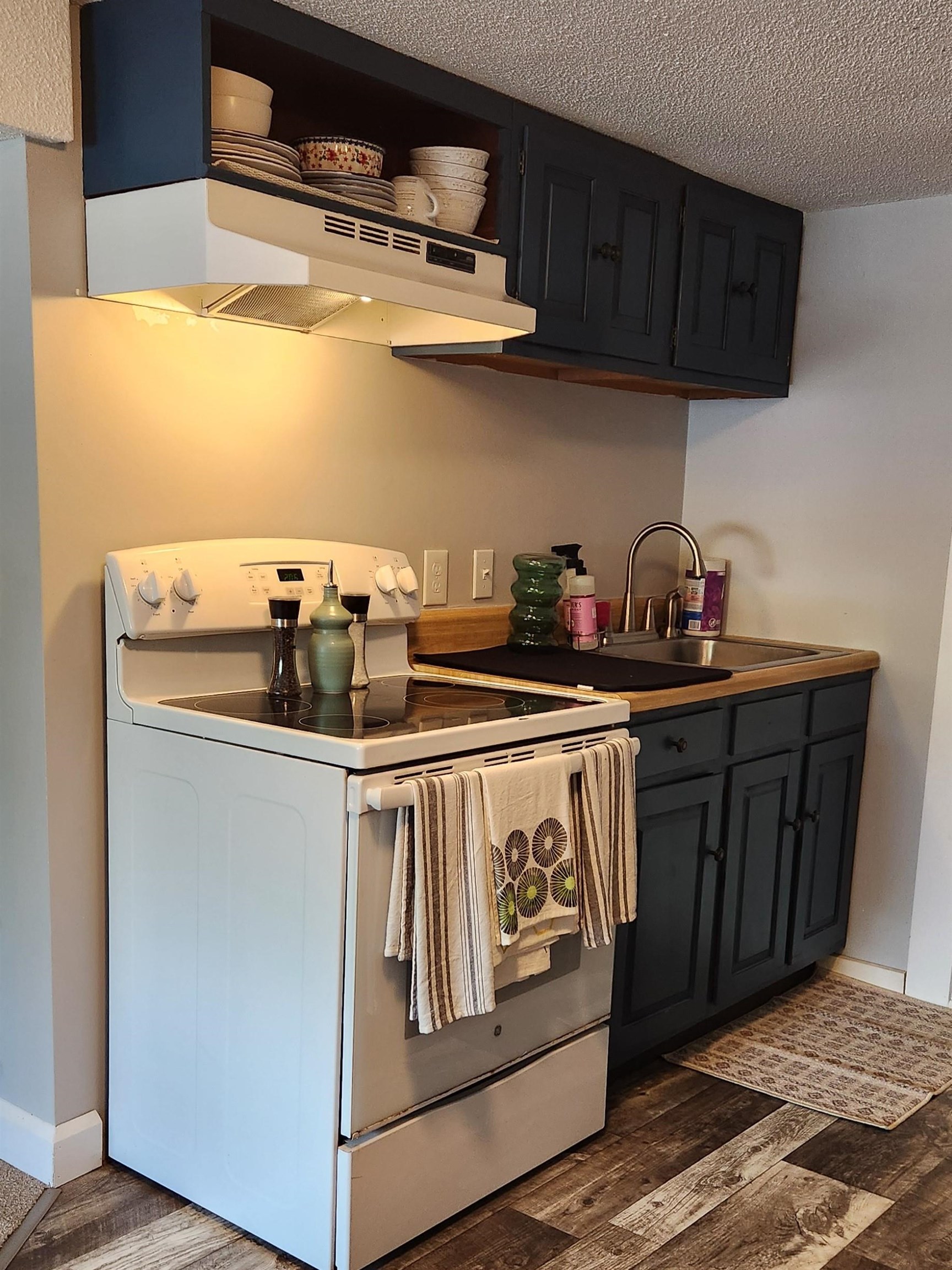 Kitchen 25238193