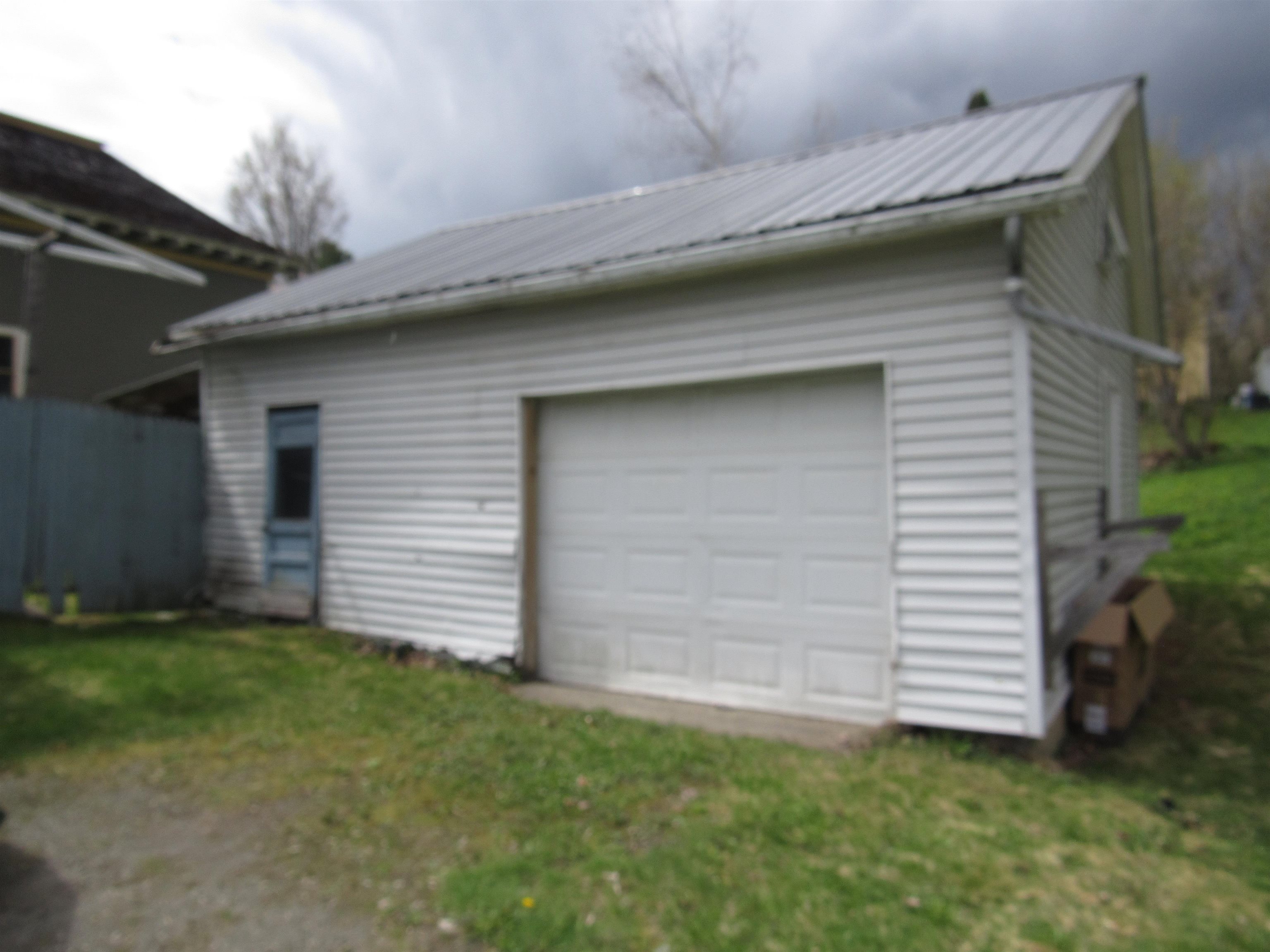 Property photo 35
