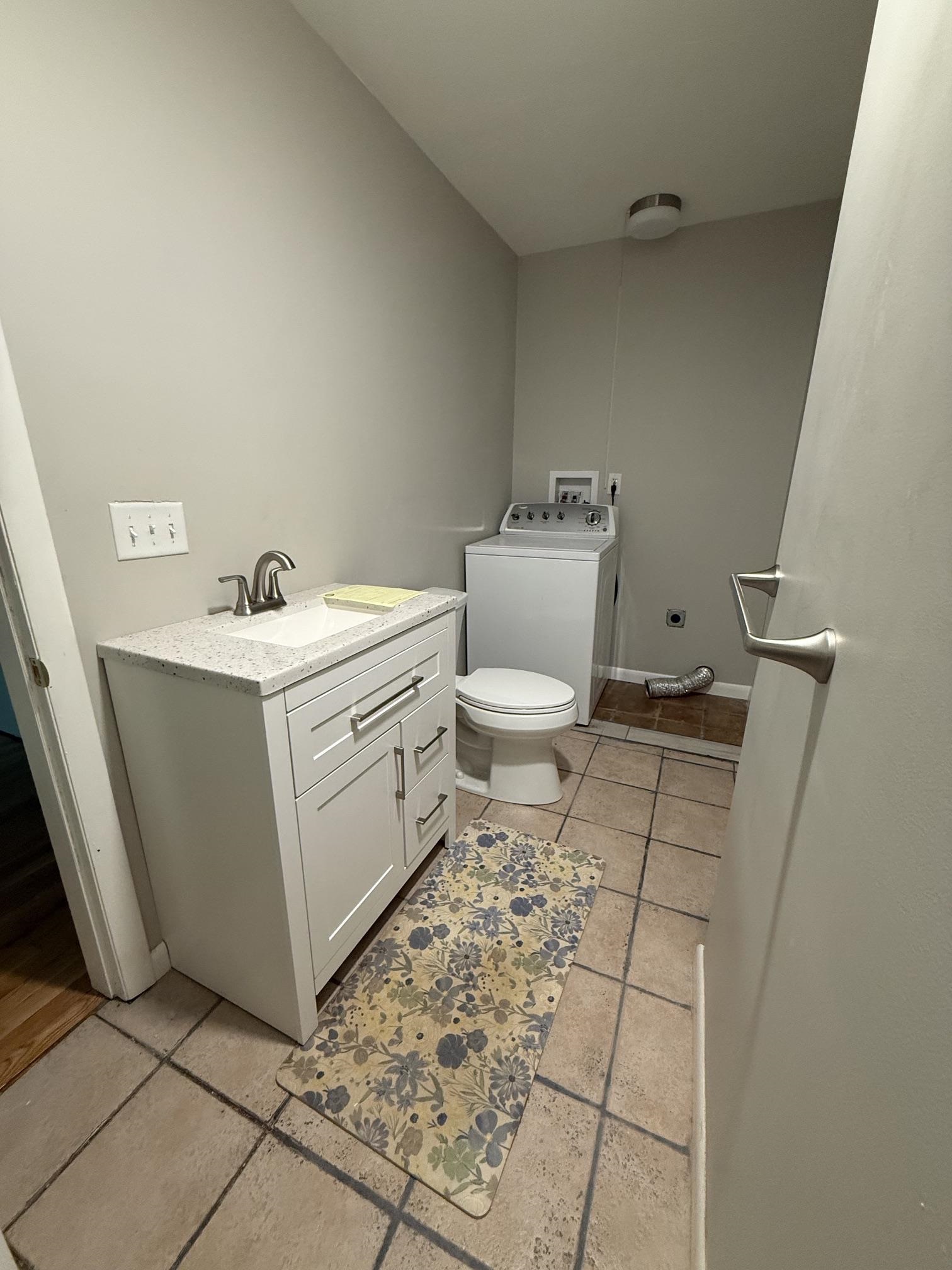 16 Old Manchester Rd, Amherst, NH 03031