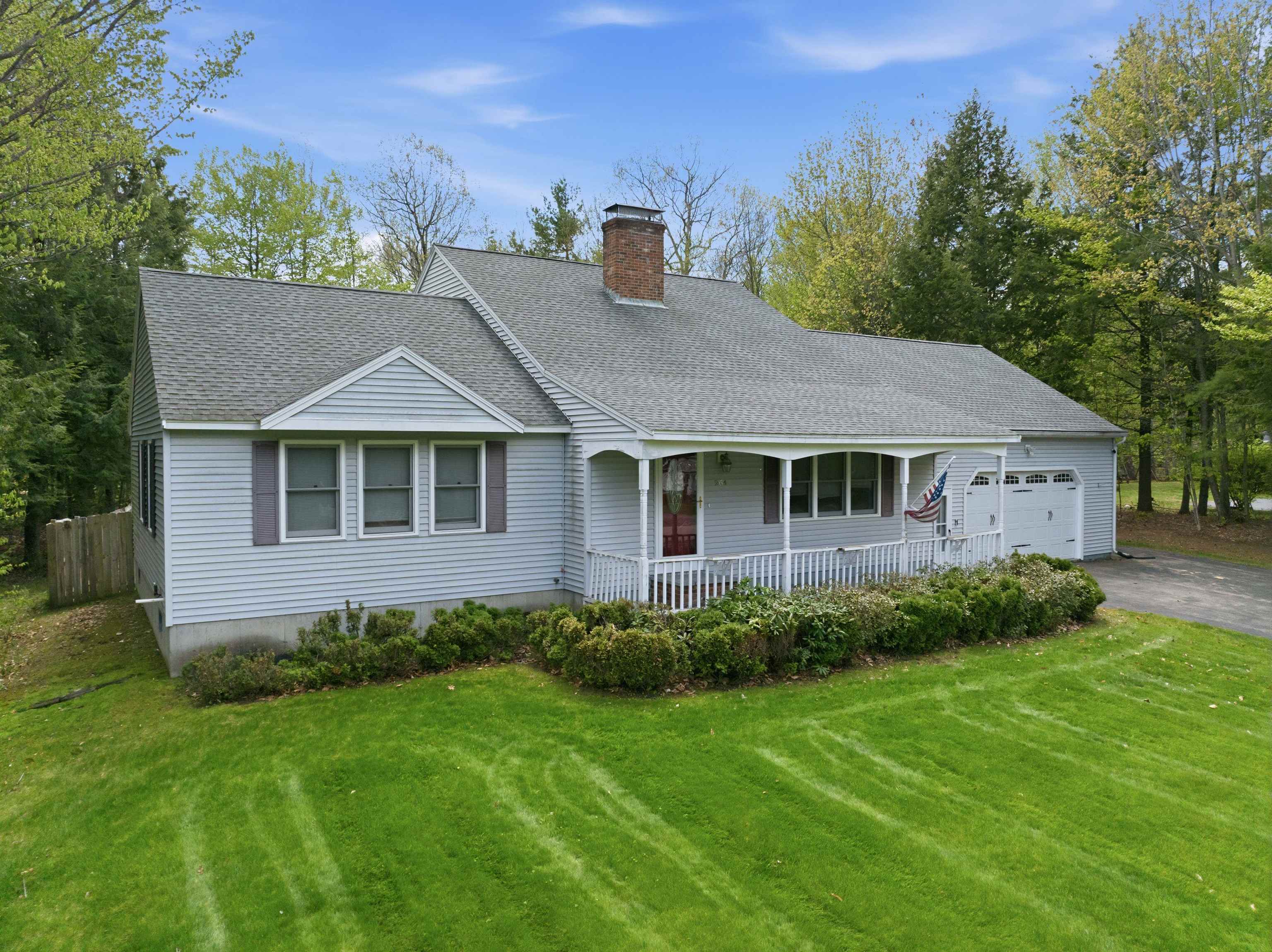 264 Hillcrest Drive — photo 2