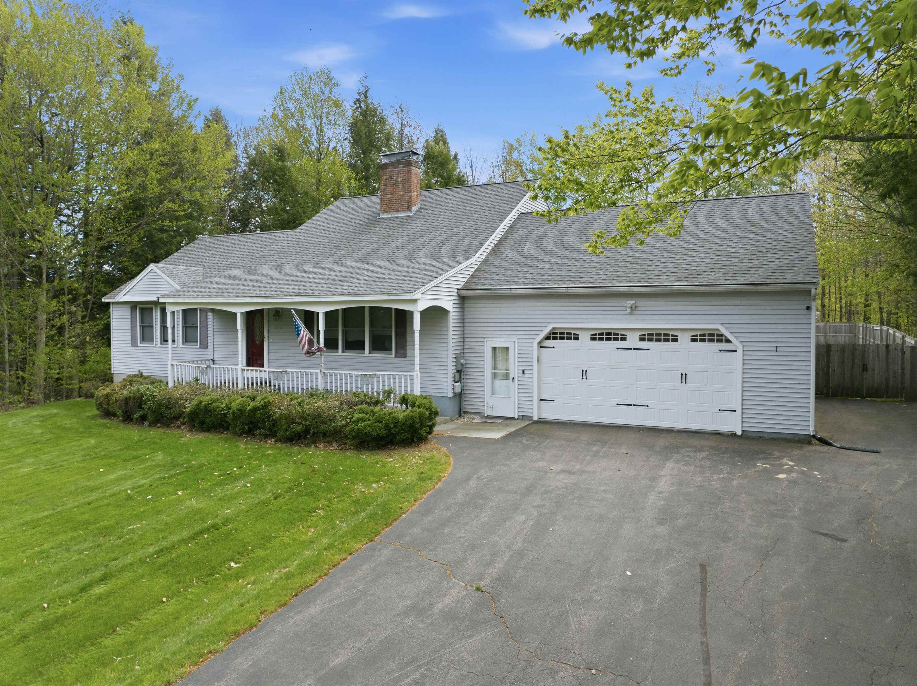 264 Hillcrest Drive — photo 3