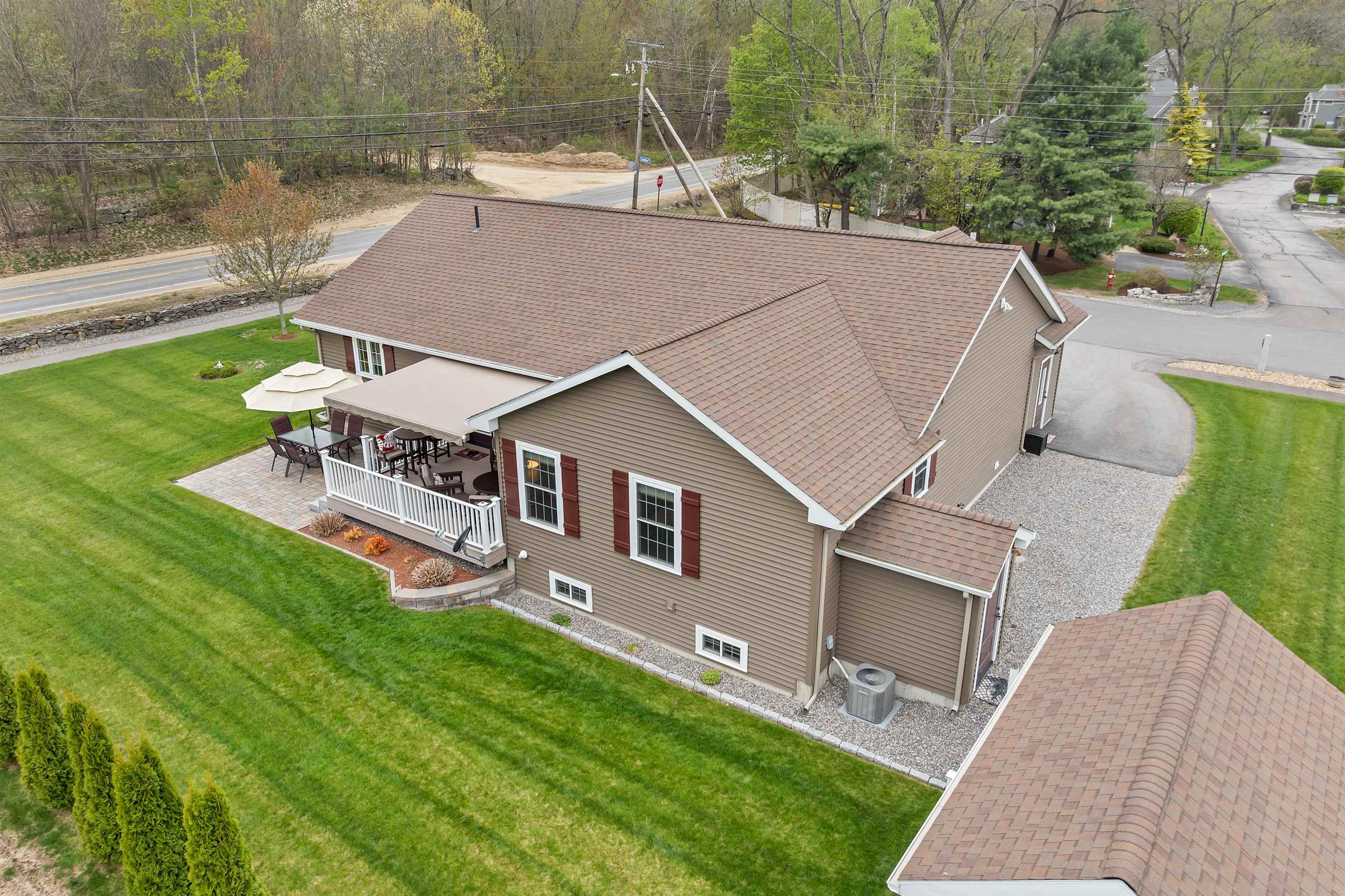 7 Pendleton Rd, Laconia, NH 03246