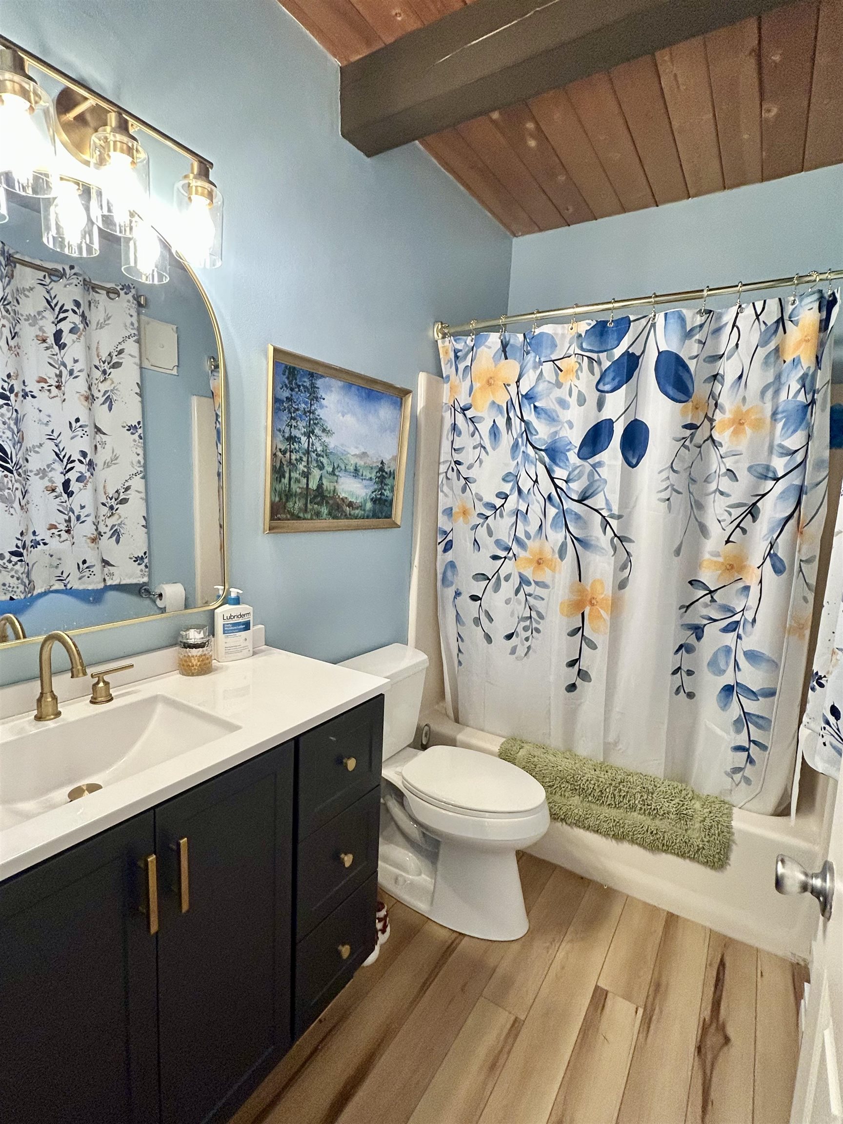 576 Francestown Rd, Bennington, NH 03442