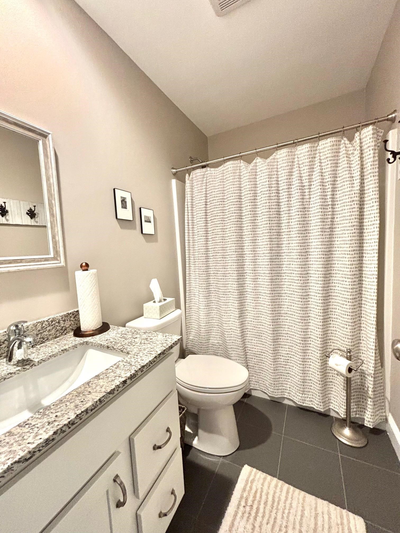 119 Eagle Ln #119, Chesterfield, NH 03443