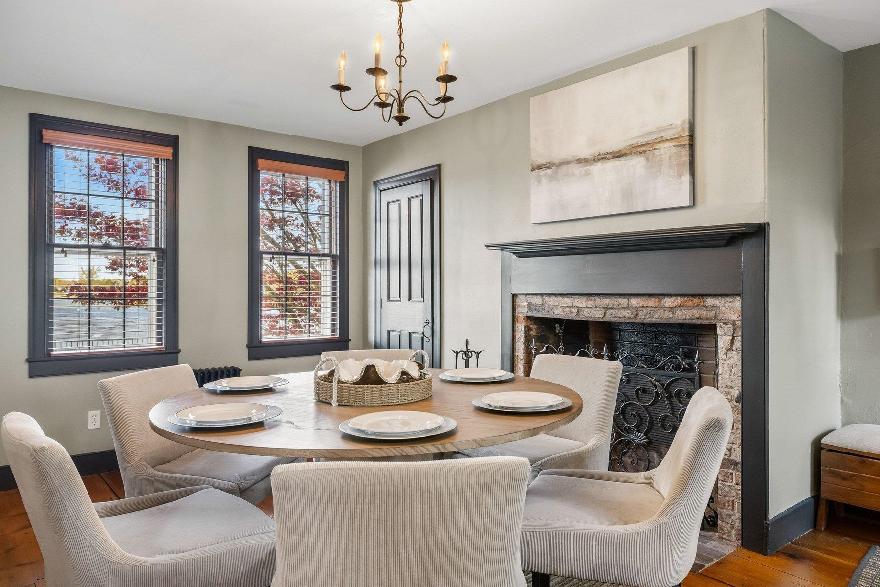 244 New Castle Ave, Portsmouth, NH 03801