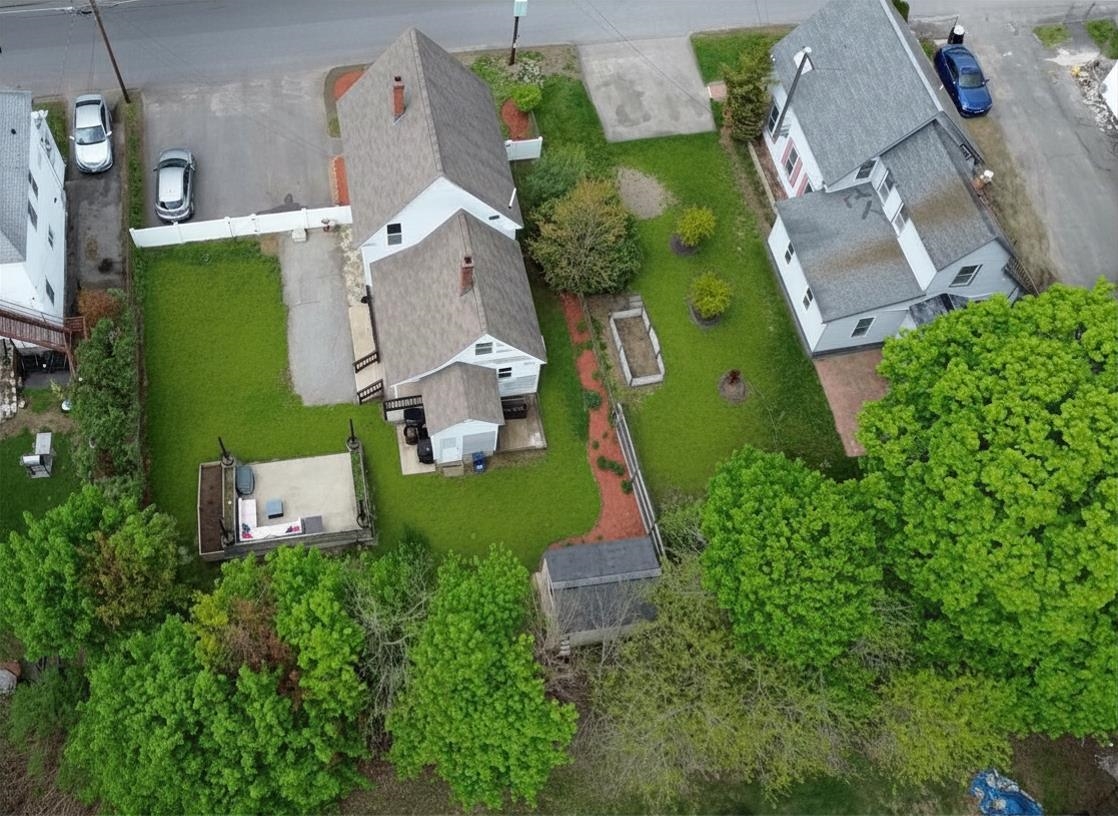 19 High St, Derry, NH 03038