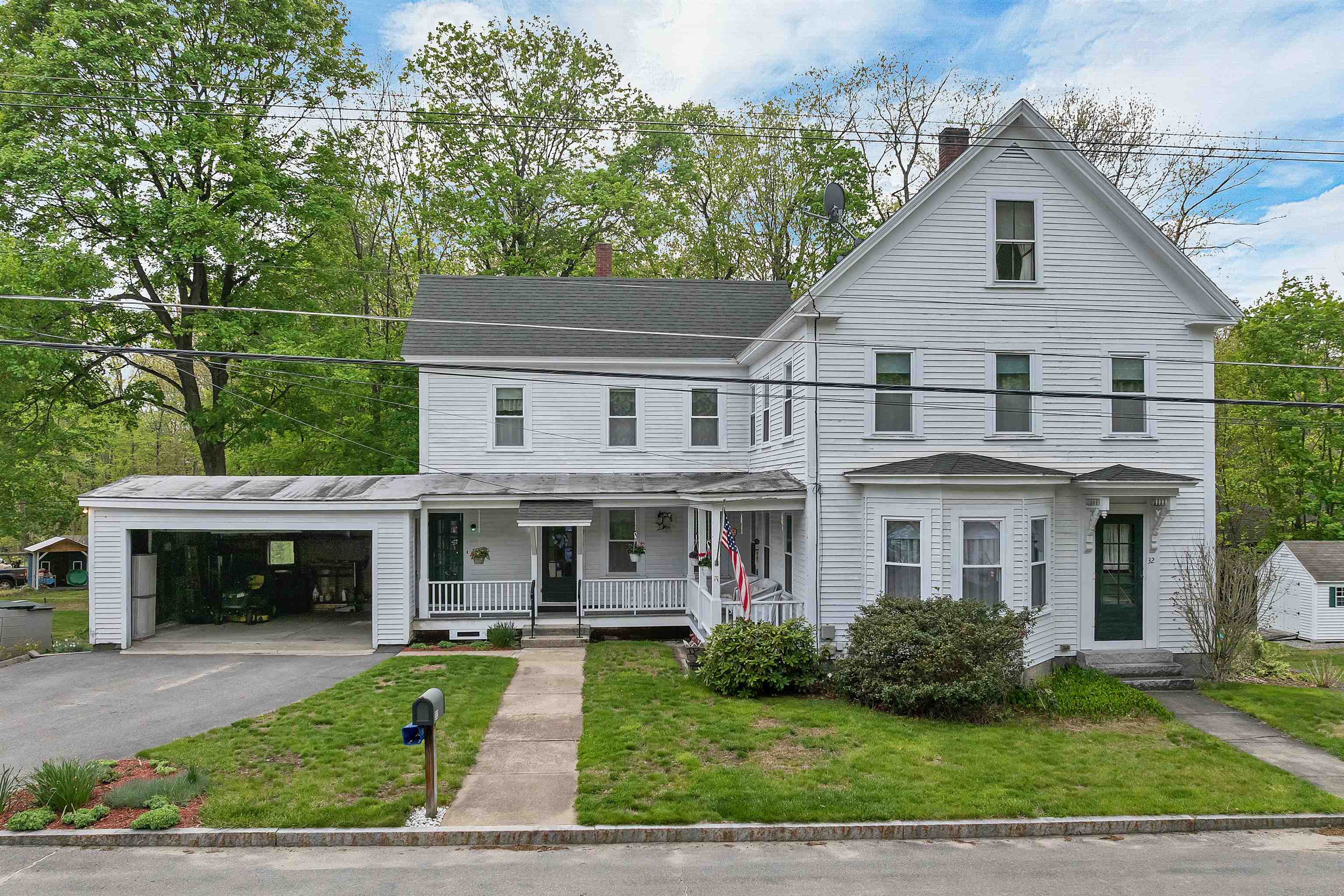 32 Dearborn St, Milford, NH 03055