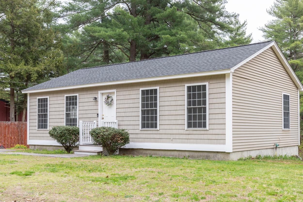 815 Bachelder Rd, Pembroke, NH 03275