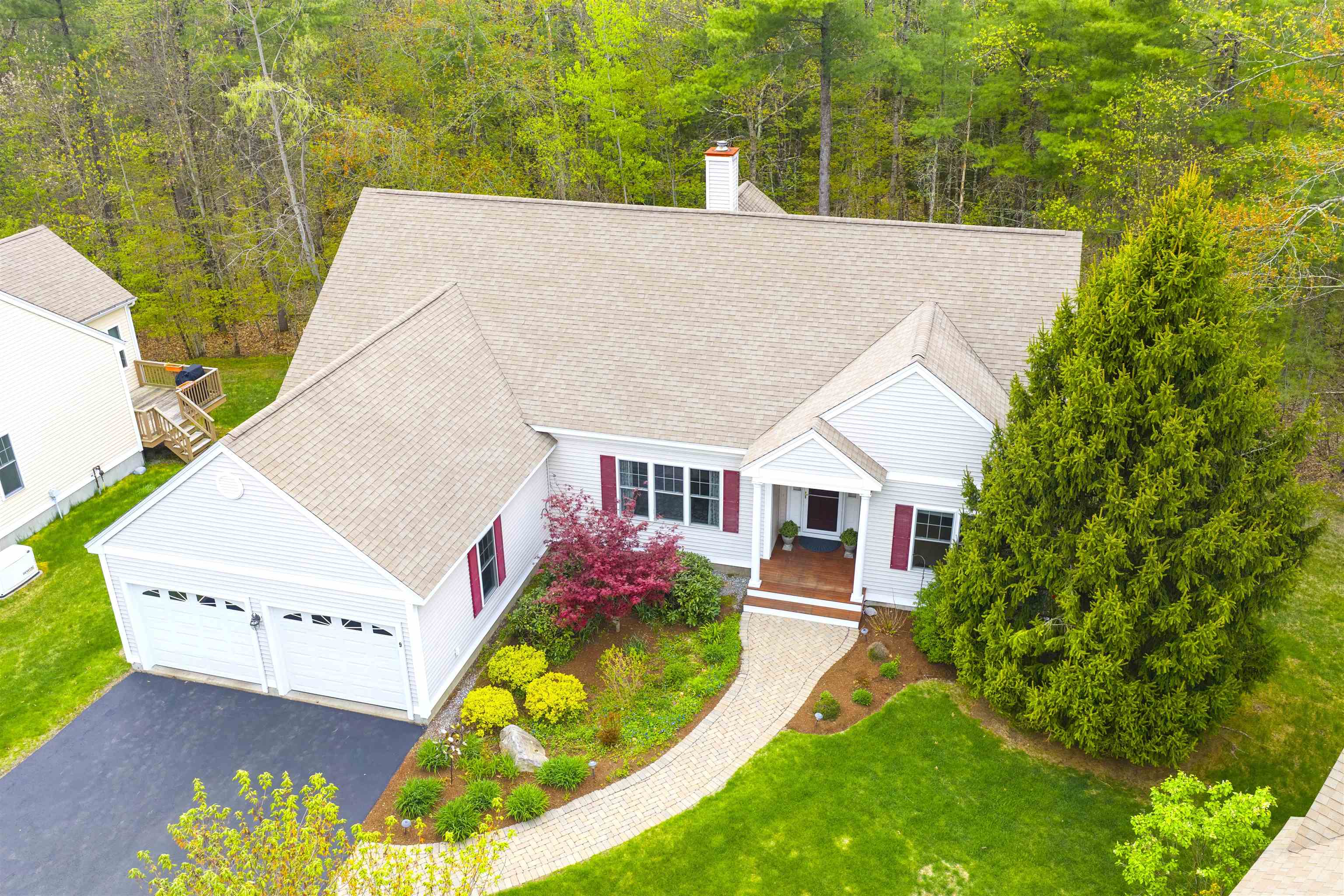 9 Tarleton Ln, Amherst, NH 03031