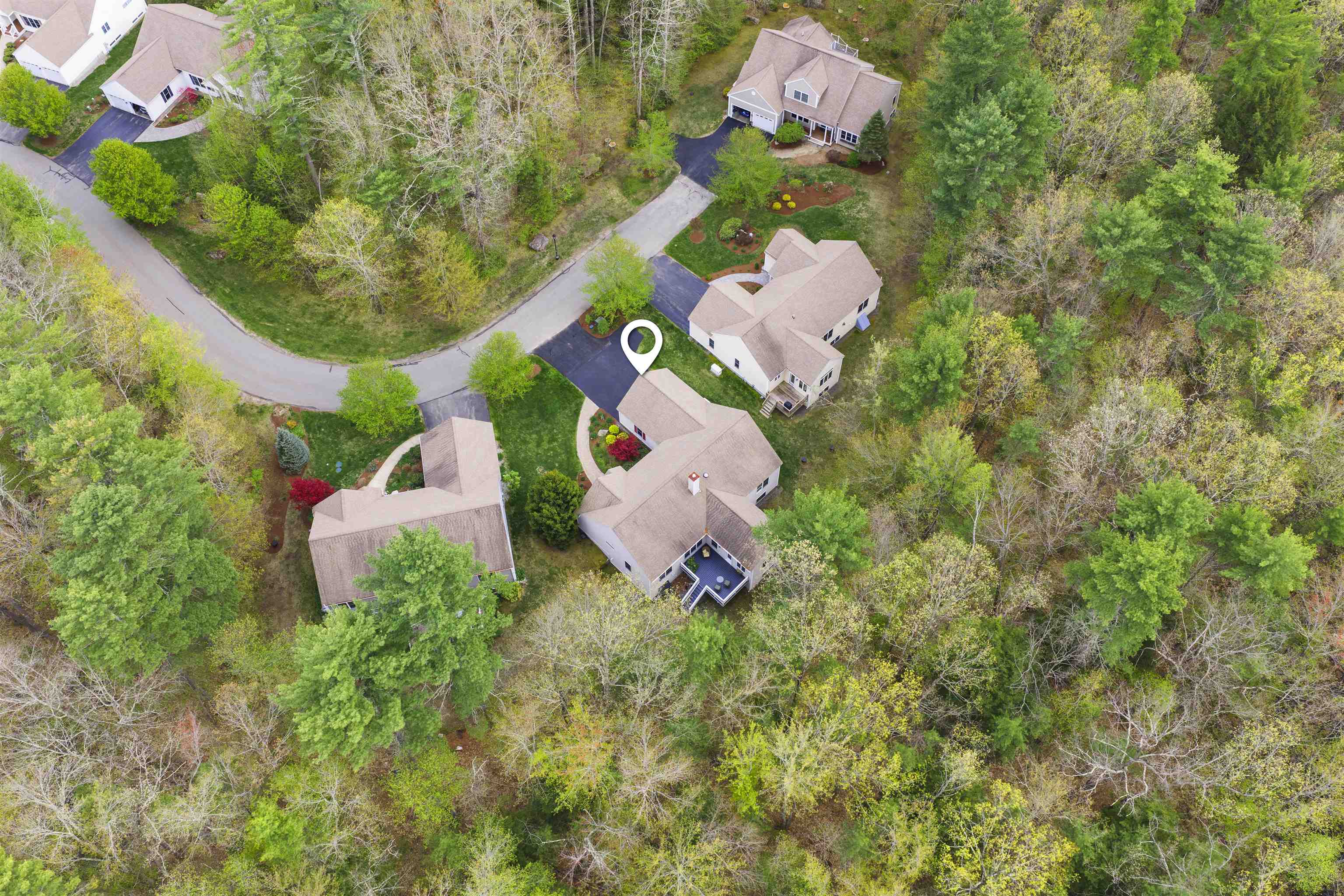 9 Tarleton Ln, Amherst, NH 03031